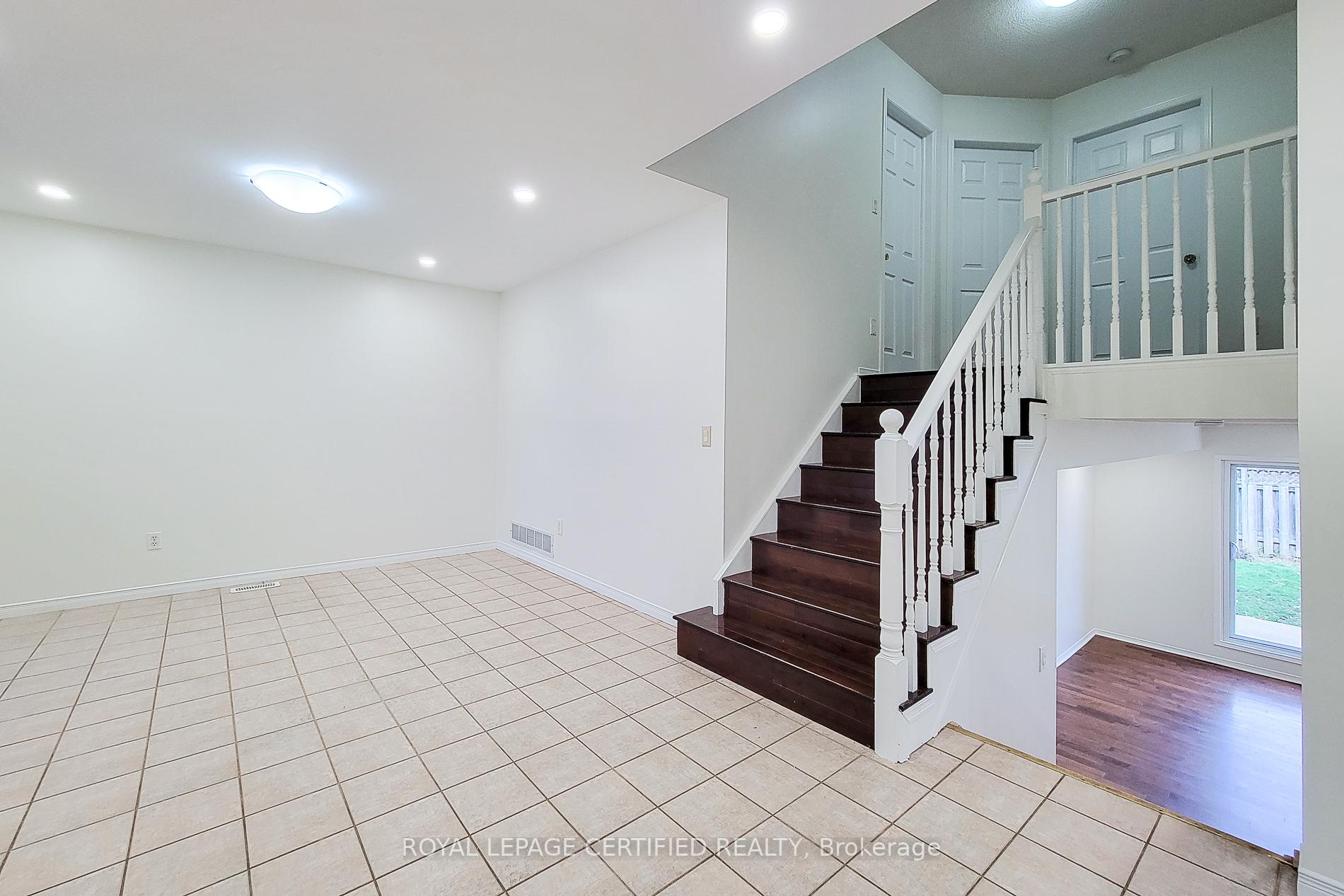 Photo 22 of 482 Berkindale Drive N, Hamilton, Riverdale — HOMEH