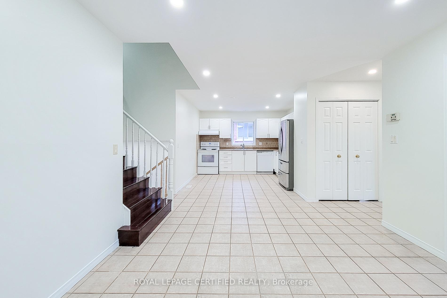 Photo 23 of 482 Berkindale Drive N, Hamilton, Riverdale — HOMEH