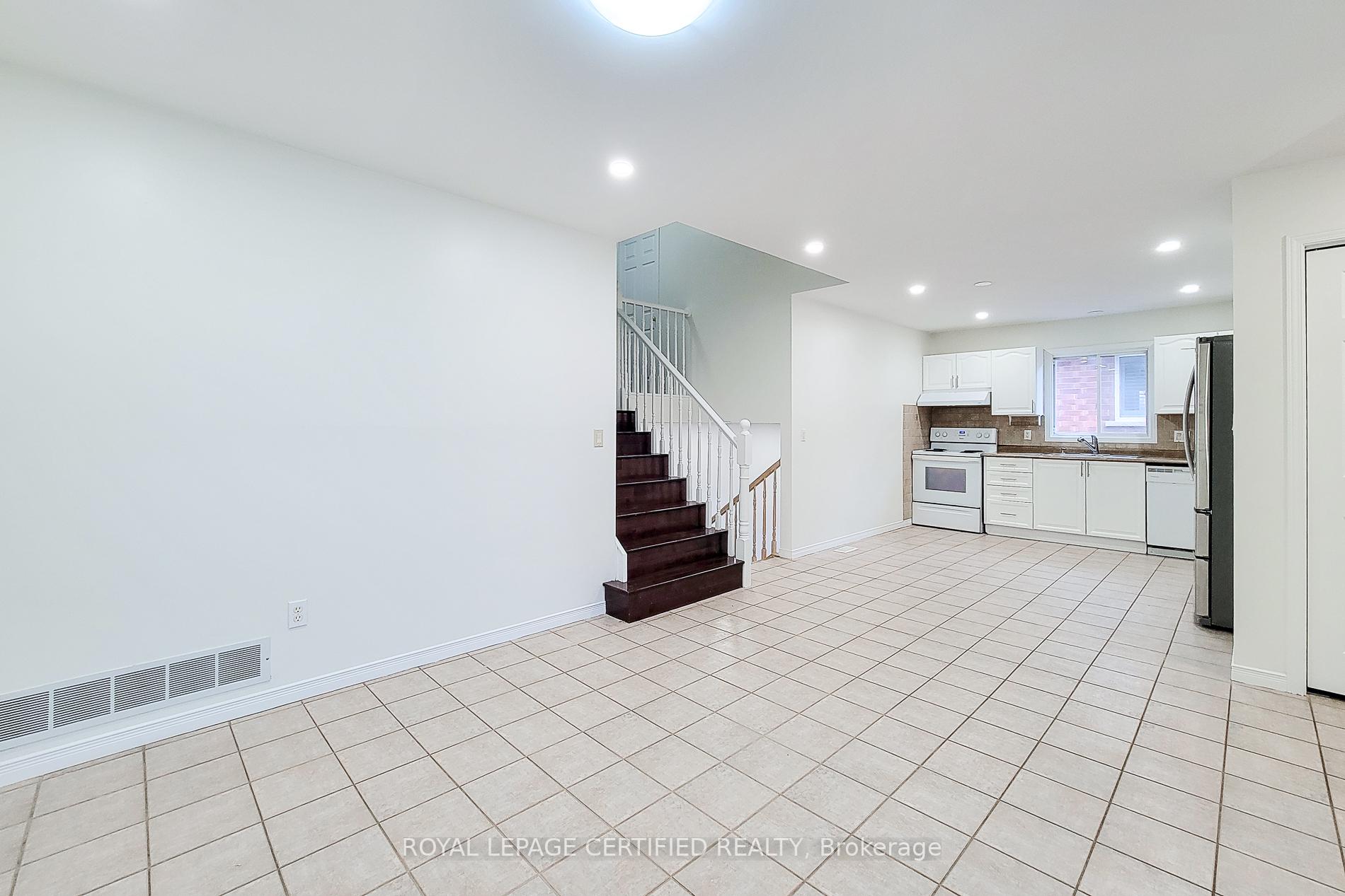 Photo 29 of 482 Berkindale Drive N, Hamilton, Riverdale — HOMEH
