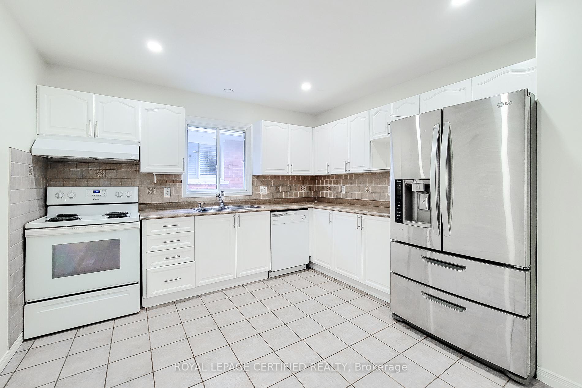 Photo 27 of 482 Berkindale Drive N, Hamilton, Riverdale — HOMEH