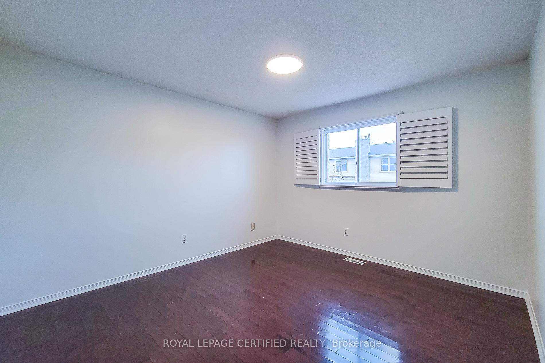 Photo 30 of 482 Berkindale Drive N, Hamilton, Riverdale — HOMEH