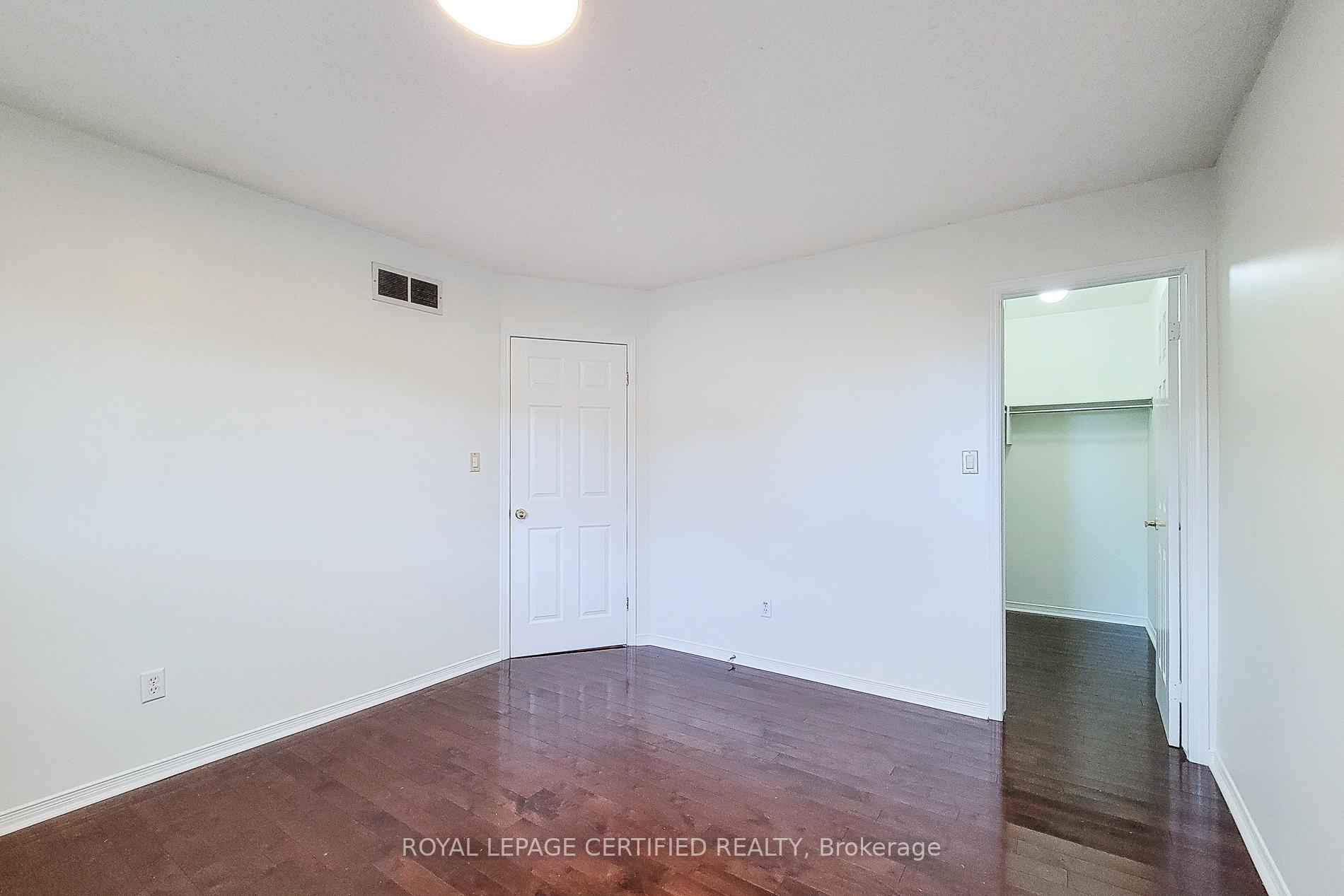 Photo 25 of 482 Berkindale Drive N, Hamilton, Riverdale — HOMEH
