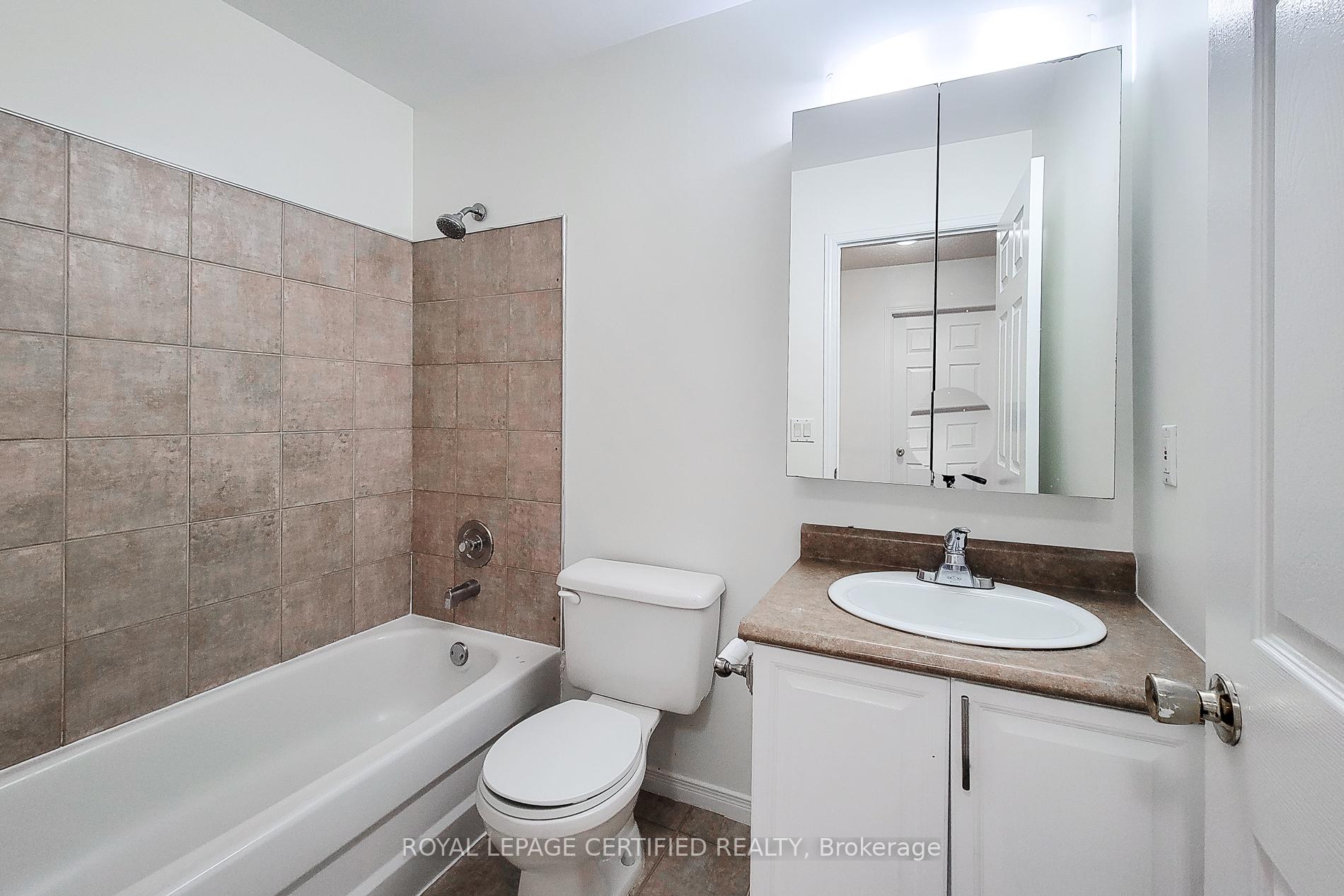 Photo 39 of 482 Berkindale Drive N, Hamilton, Riverdale — HOMEH