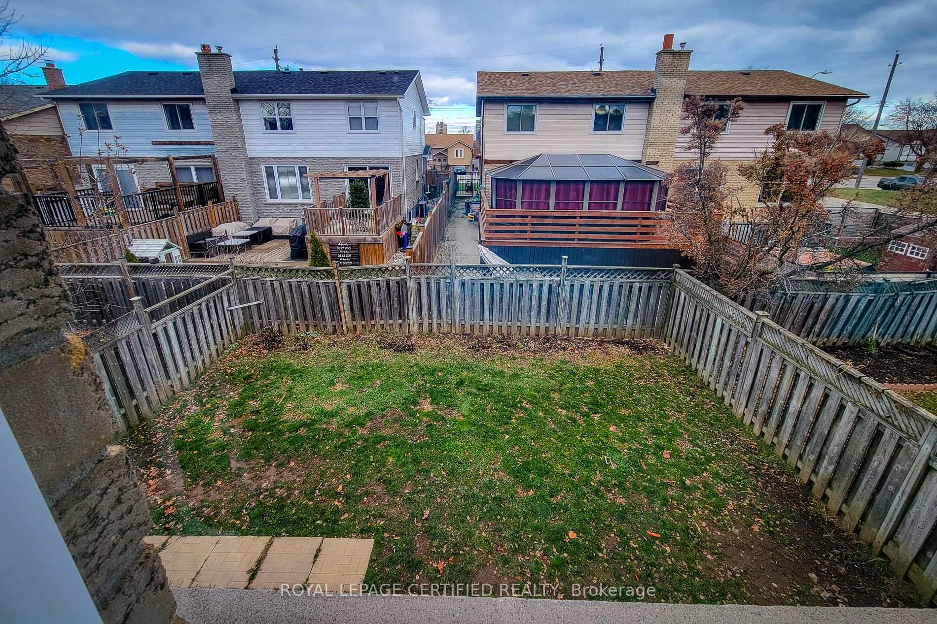 Photo 43 of 482 Berkindale Drive N, Hamilton, Riverdale — HOMEH