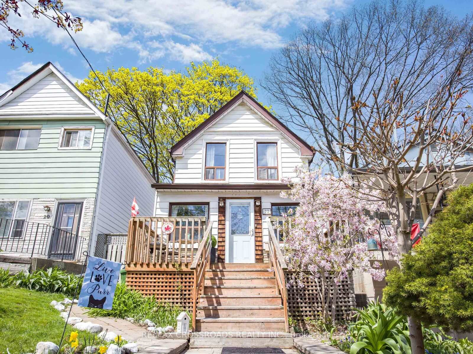 Photo 9 of 22 Ivy Avenue, Toronto, South Riverdale — HOMEH