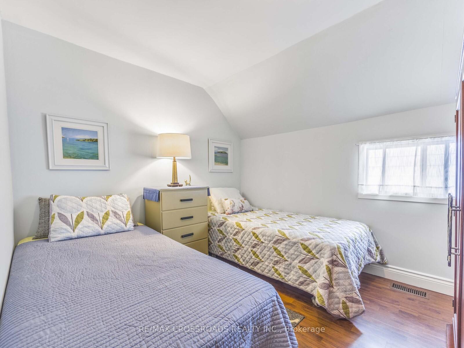 Photo 13 of 22 Ivy Avenue, Toronto, South Riverdale — HOMEH