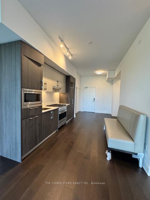 Photo 2 of Unit 805, 8 Manor Road W, Toronto, Yonge-Eglinton — HOMEH