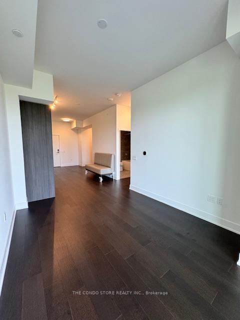 Photo 5 of Unit 805, 8 Manor Road W, Toronto, Yonge-Eglinton — HOMEH