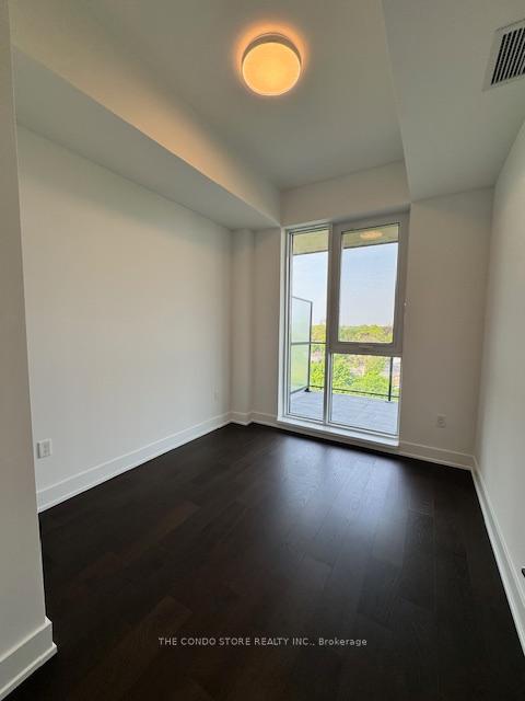 Photo 9 of Unit 805, 8 Manor Road W, Toronto, Yonge-Eglinton — HOMEH