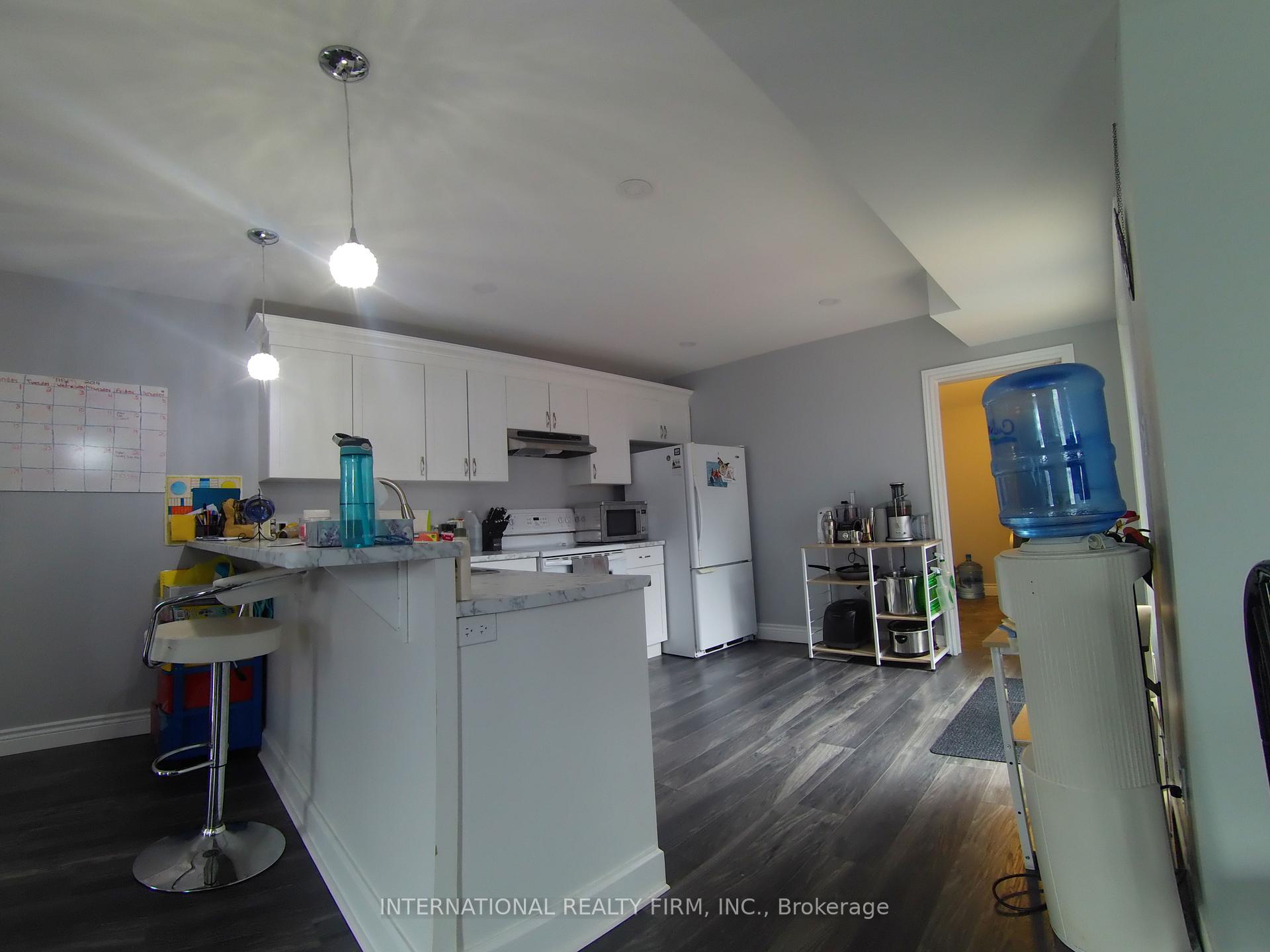 Photo 5 of 71 Everette Street N, Belleville, Belleville Ward — HOMEH