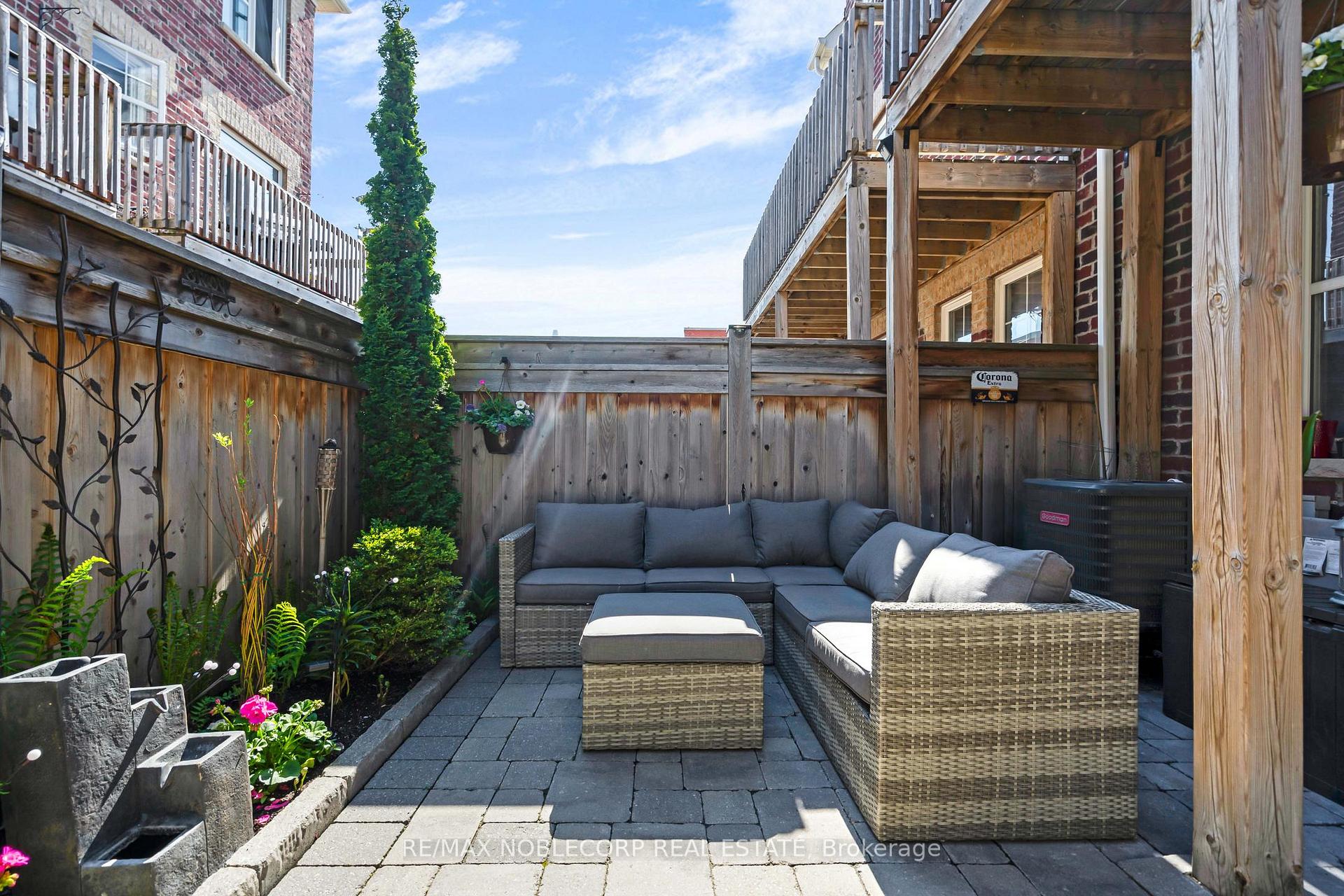 Photo 27 of Unit 45, 10 Porter Avenue W, Vaughan, West Woodbridge — HOMEH