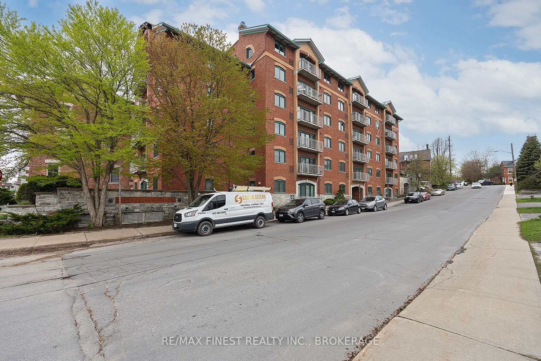 Photo 2 of Unit 303, 2 Bay Street, Kingston, East of Sir John A. Blvd — HOMEH