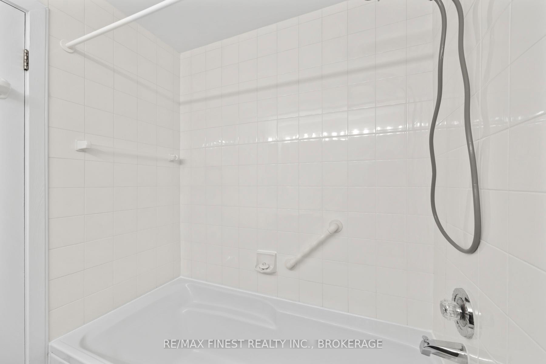 Photo 22 of Unit 303, 2 Bay Street, Kingston, East of Sir John A. Blvd — HOMEH