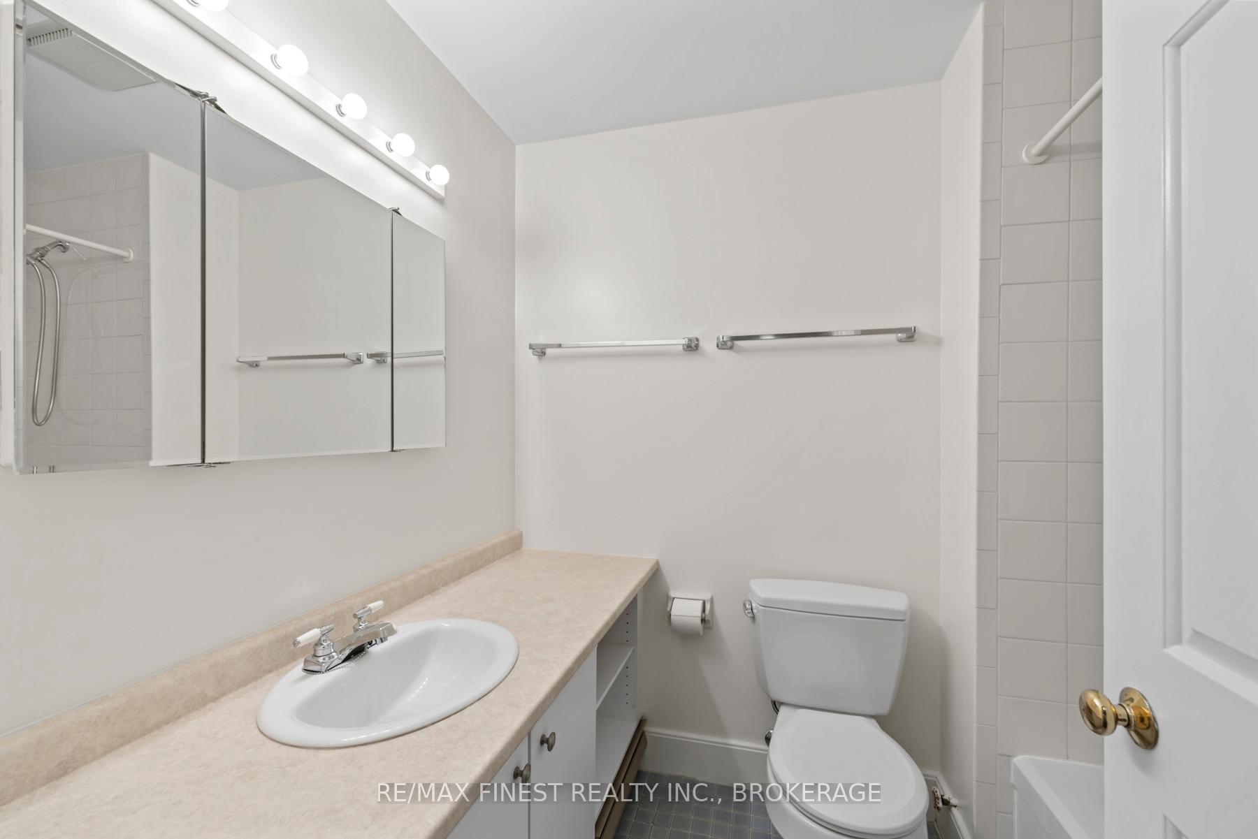 Photo 25 of Unit 303, 2 Bay Street, Kingston, East of Sir John A. Blvd — HOMEH