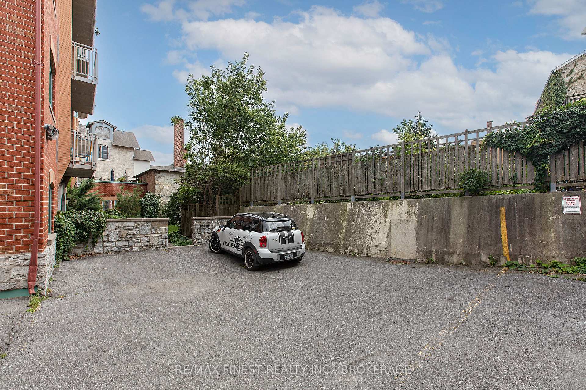 Photo 44 of Unit 303, 2 Bay Street, Kingston, East of Sir John A. Blvd — HOMEH