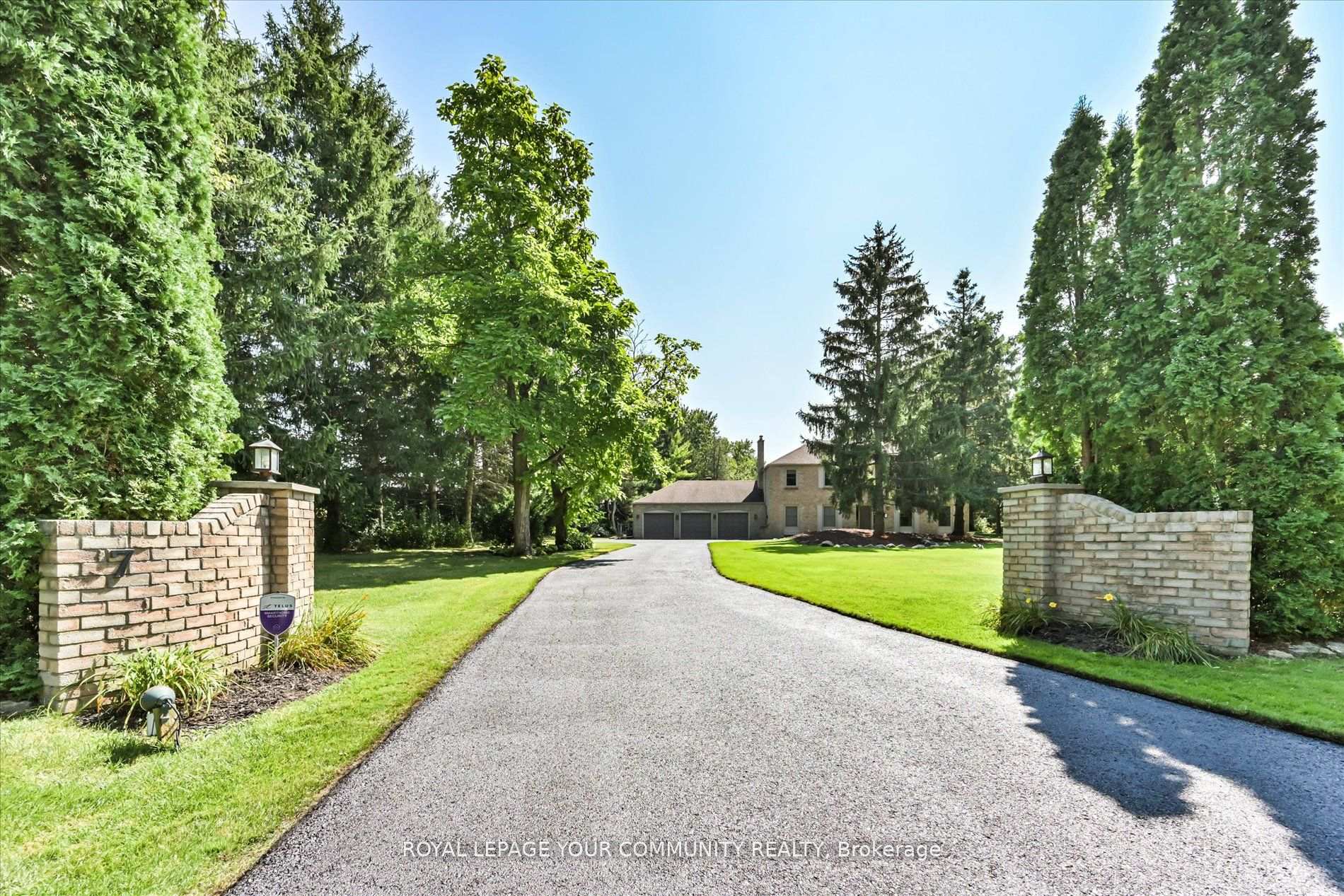 Front of 7 Skyview Lane