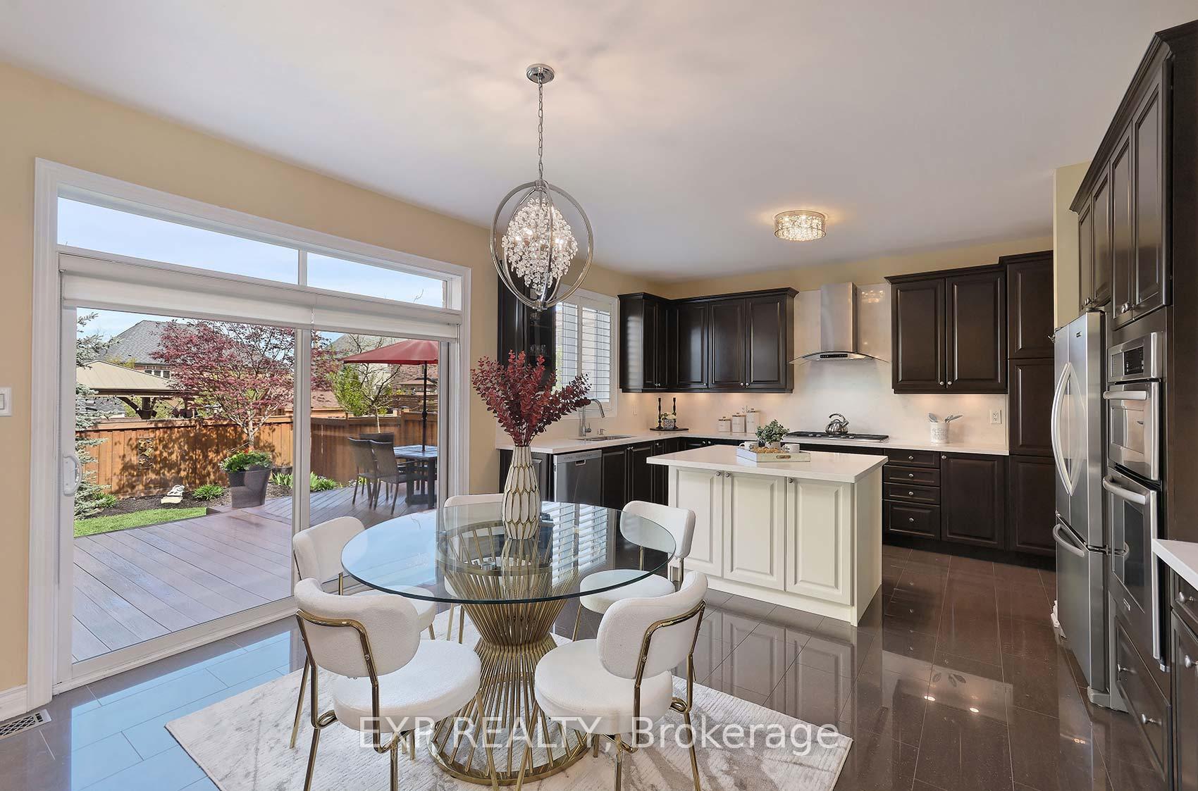 Photo 12 of 16 Chilliwack Grove, Brampton, Credit Valley — HOMEH
