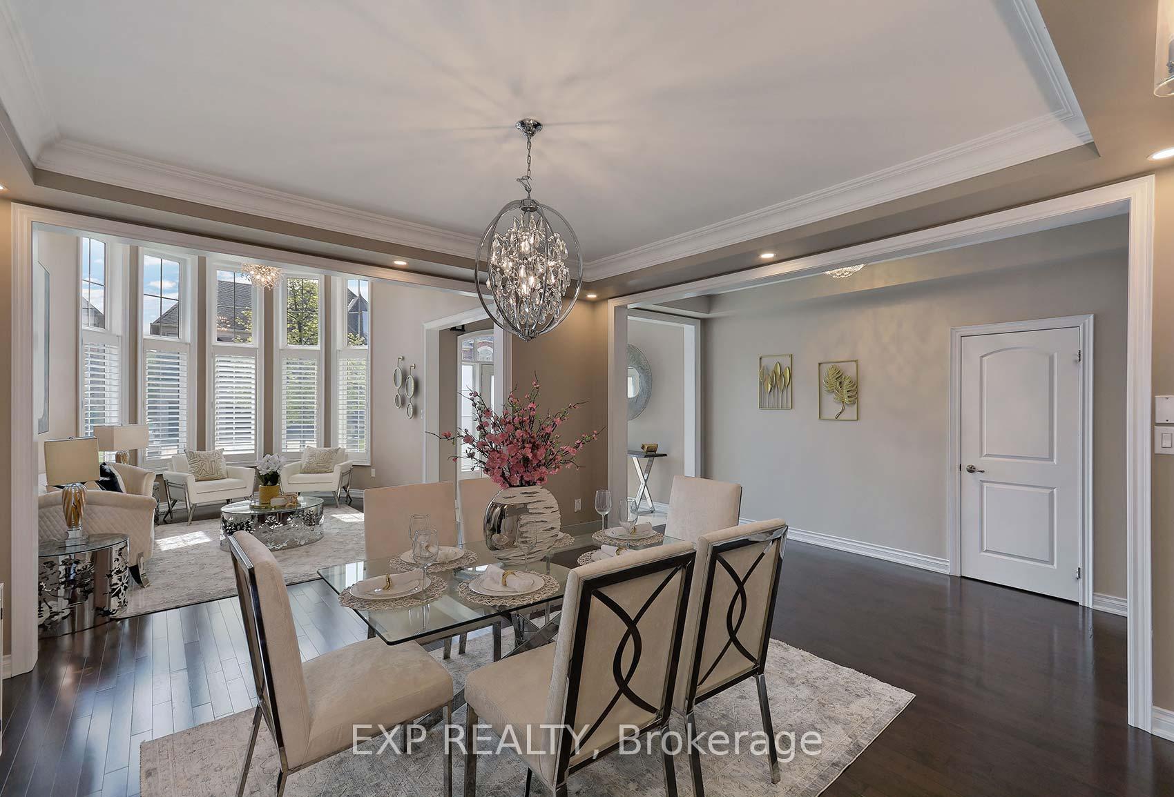 Photo 17 of 16 Chilliwack Grove, Brampton, Credit Valley — HOMEH
