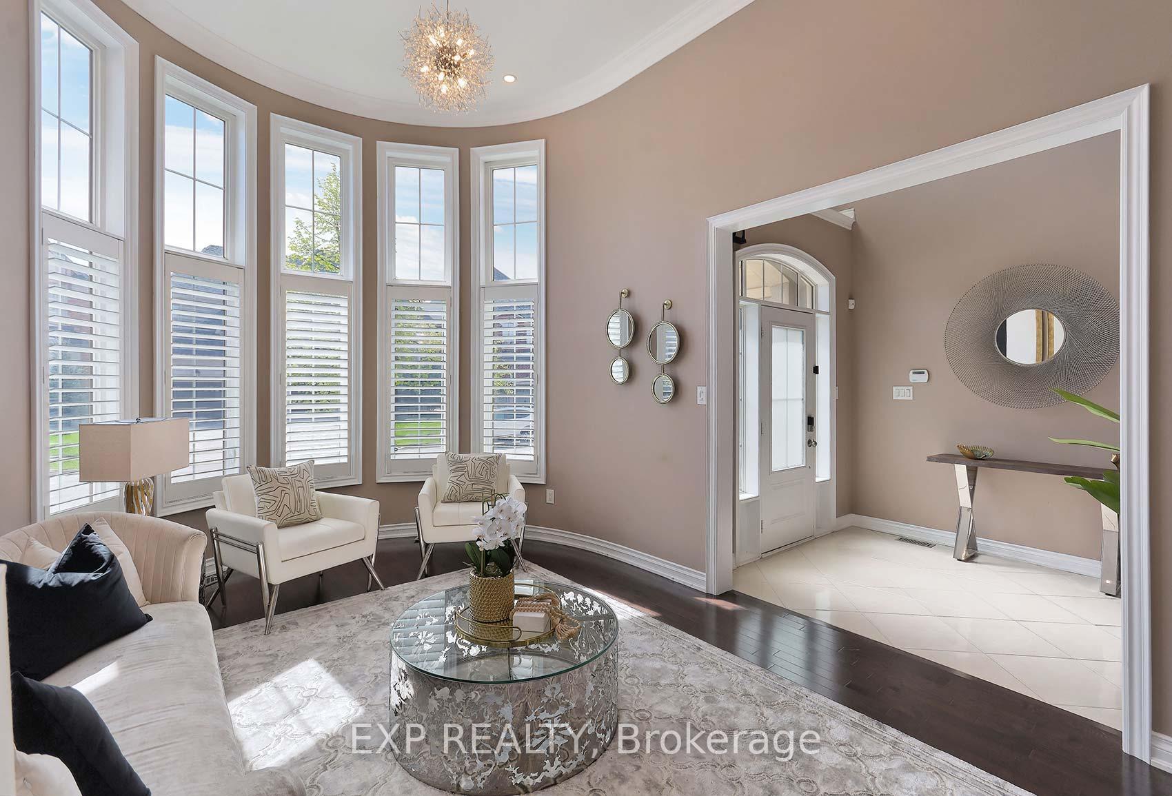 Photo 13 of 16 Chilliwack Grove, Brampton, Credit Valley — HOMEH