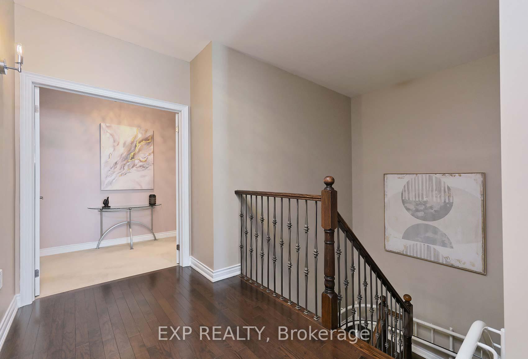 Photo 18 of 16 Chilliwack Grove, Brampton, Credit Valley — HOMEH