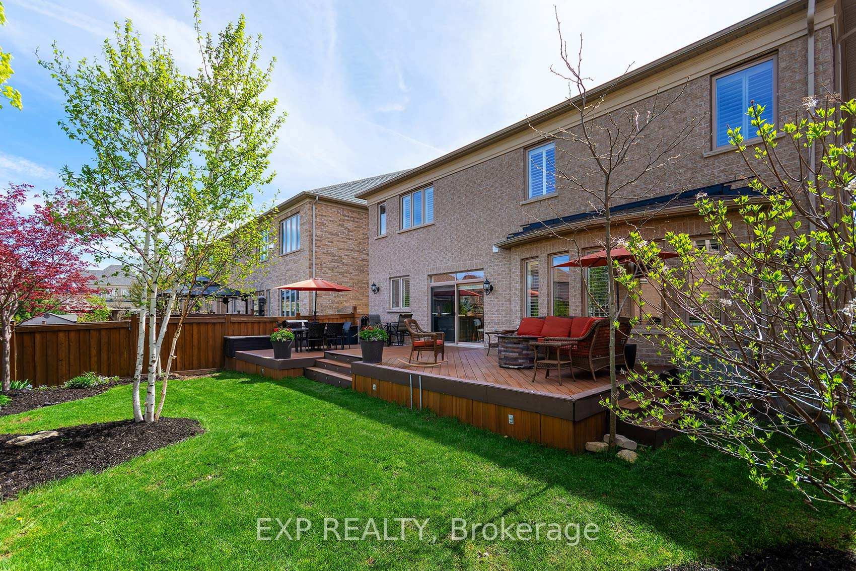 Photo 36 of 16 Chilliwack Grove, Brampton, Credit Valley — HOMEH