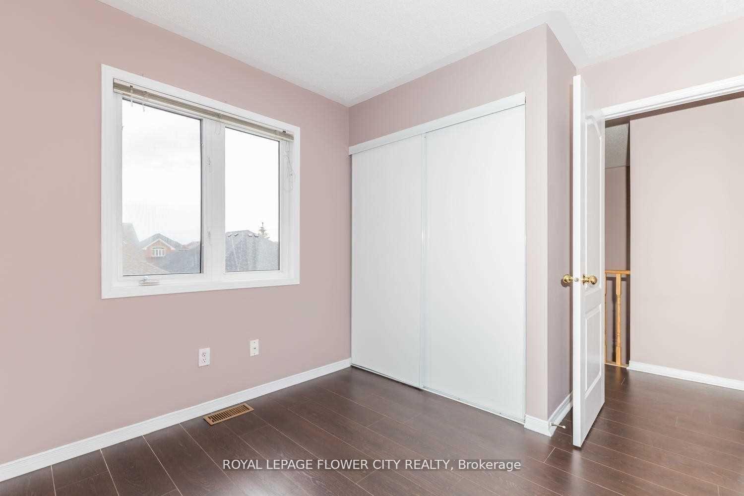 Photo 3 of 63 Orchid Drive, Brampton, Northwest Brampton — HOMEH