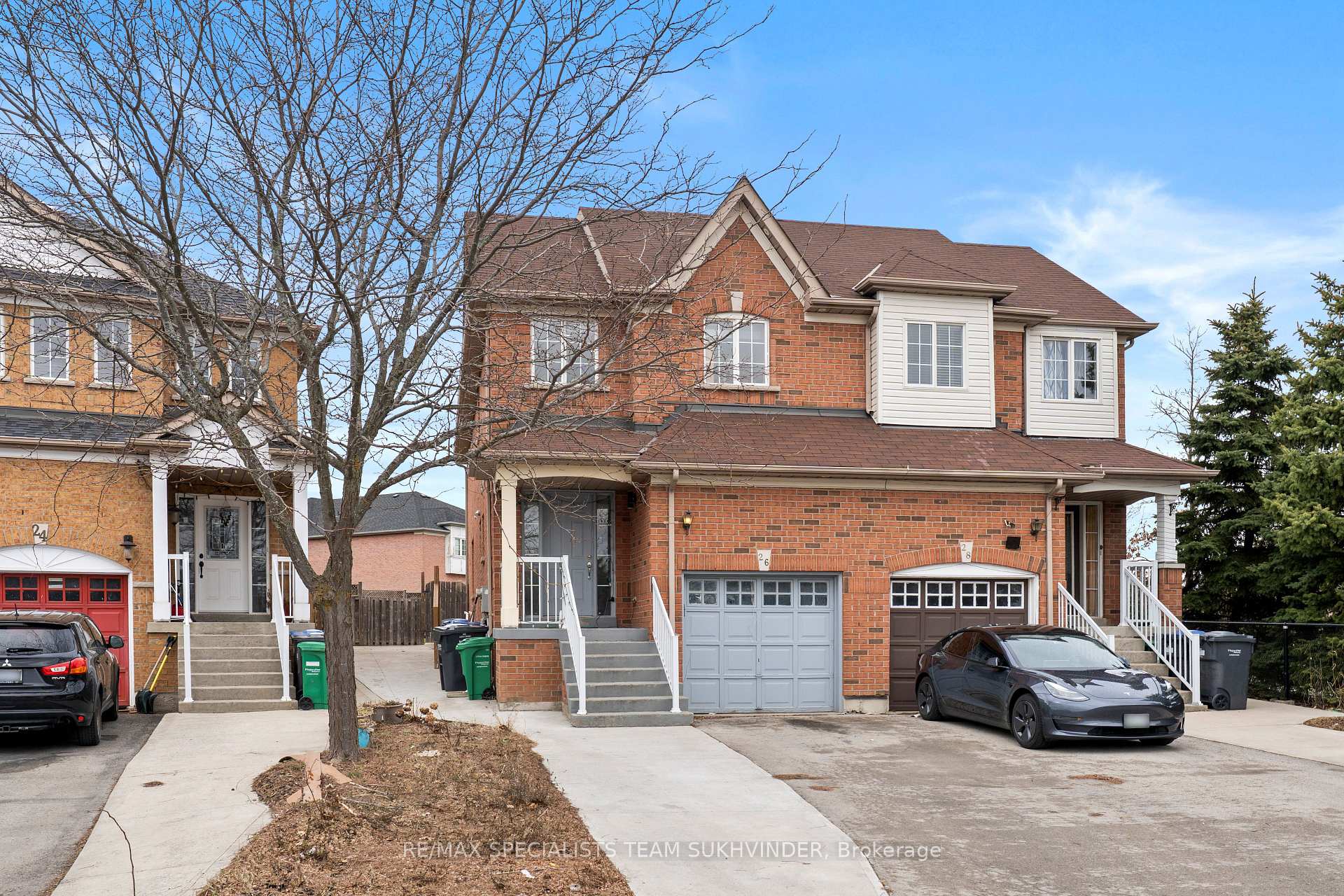 Photo 11 of 26 Seed Court, Brampton, Fletcher's Creek Village — HOMEH