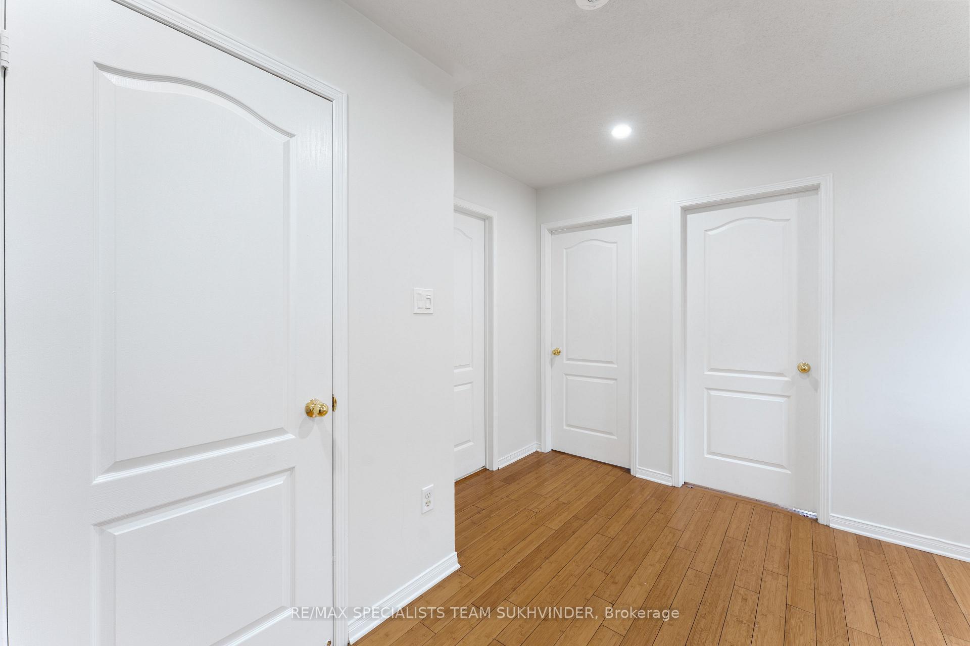 Photo 18 of 26 Seed Court, Brampton, Fletcher's Creek Village — HOMEH