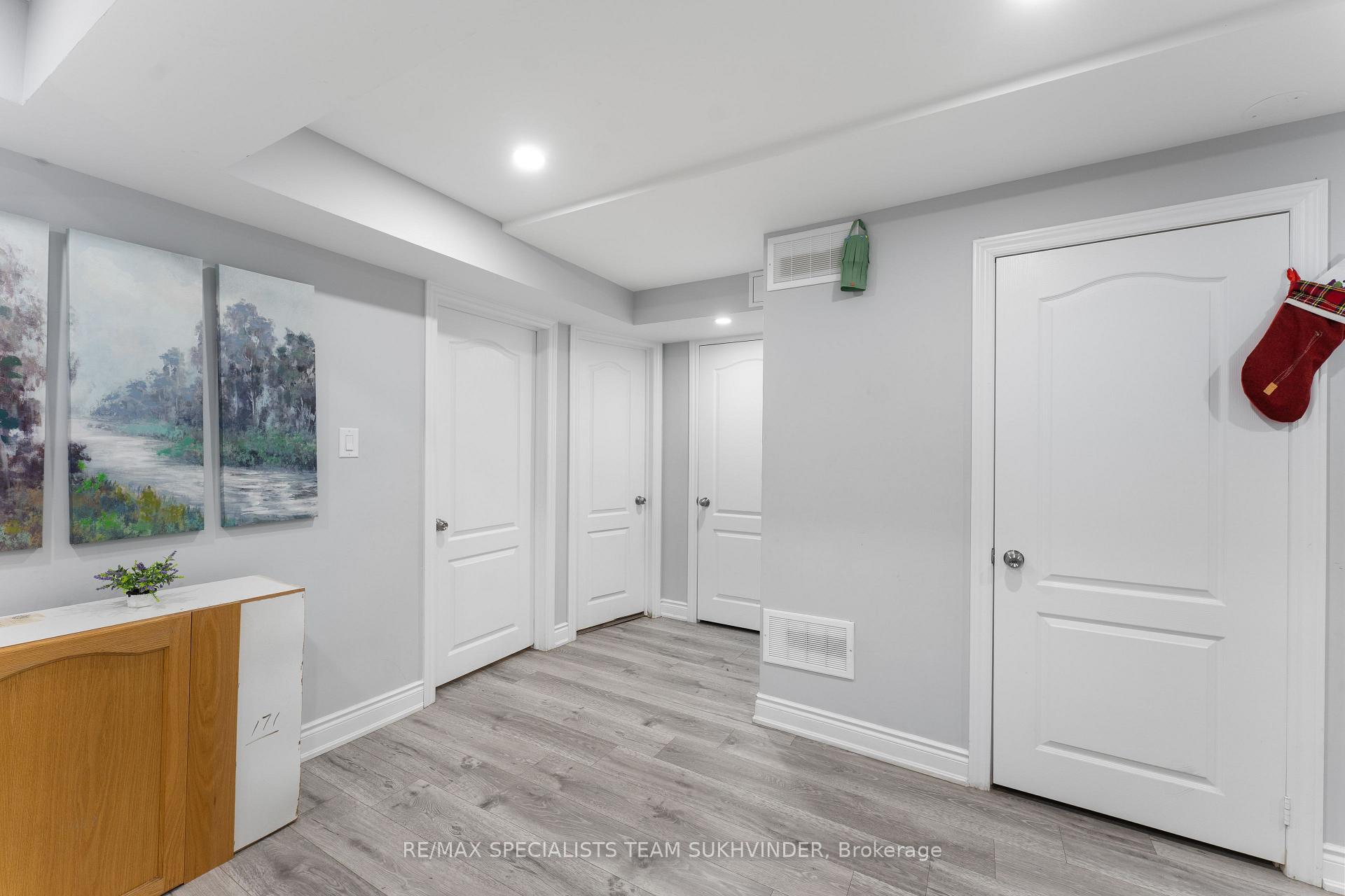 Photo 15 of 26 Seed Court, Brampton, Fletcher's Creek Village — HOMEH