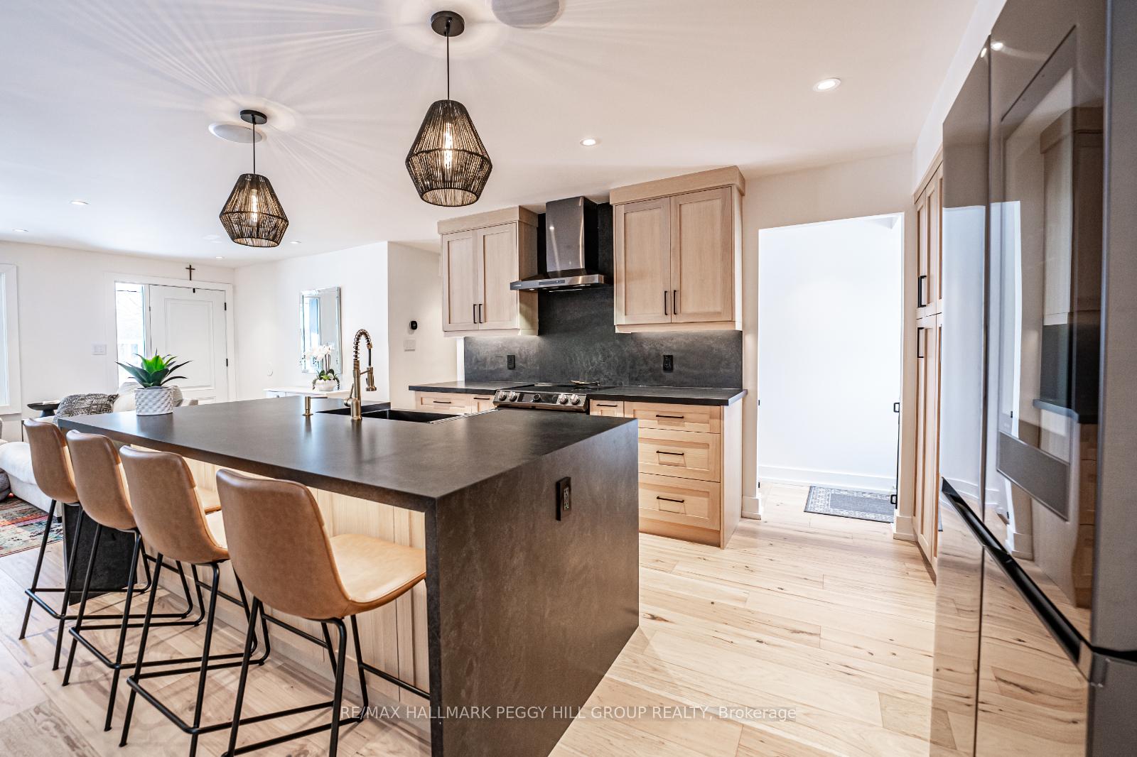 Photo 7 of 18 Dickson Road, Collingwood — HOMEH