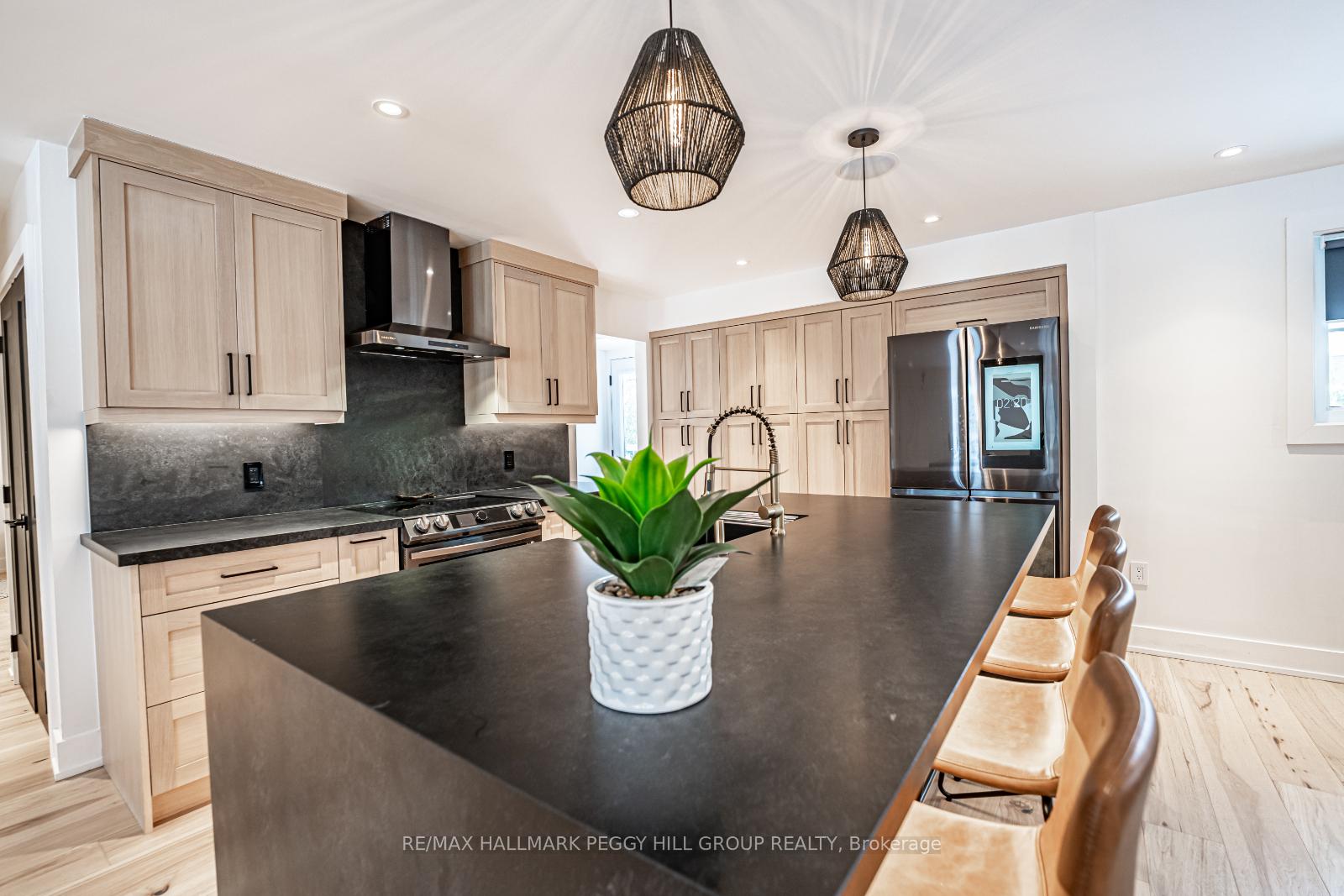 Photo 6 of 18 Dickson Road, Collingwood — HOMEH