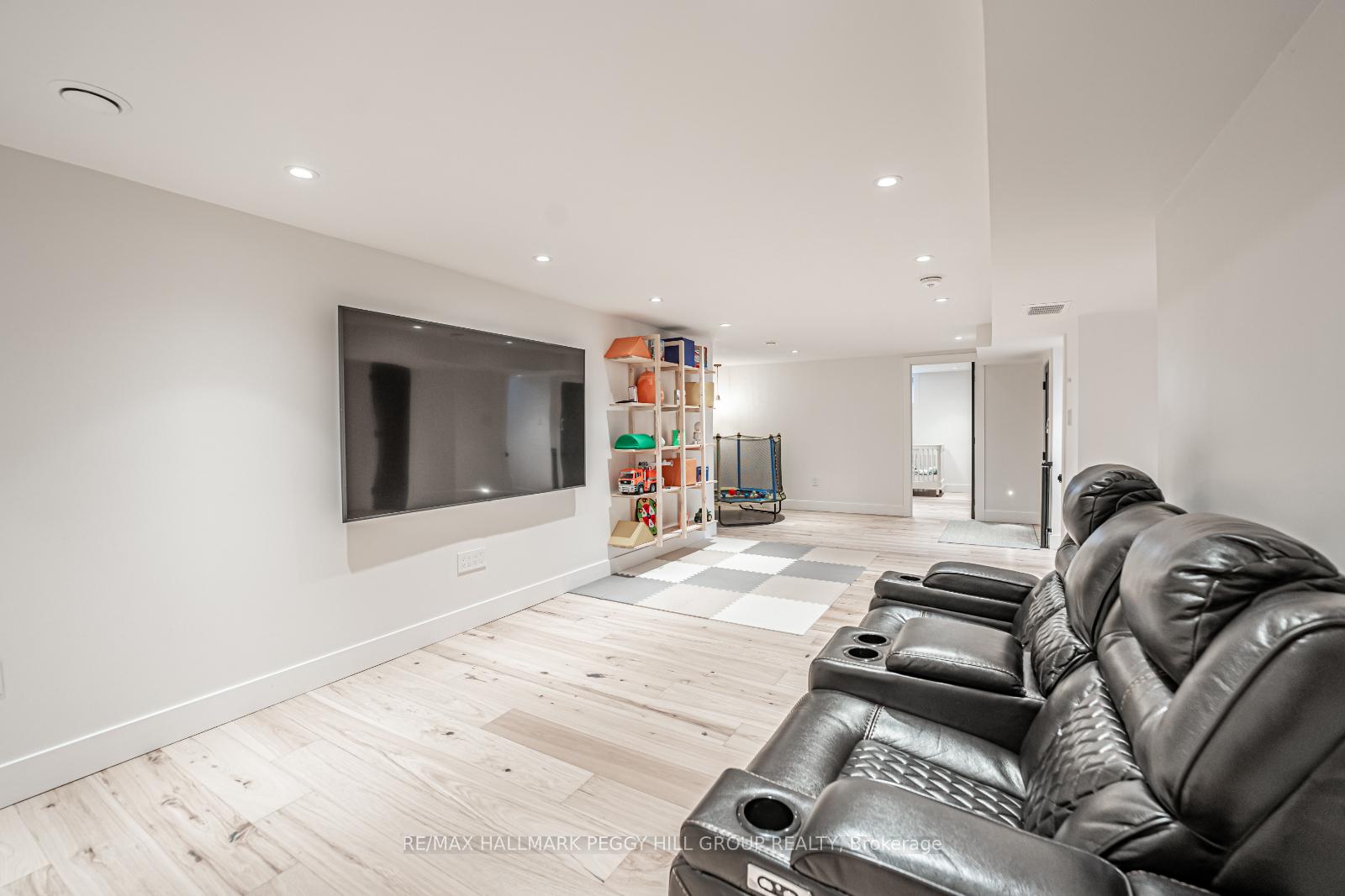 Photo 10 of 18 Dickson Road, Collingwood — HOMEH