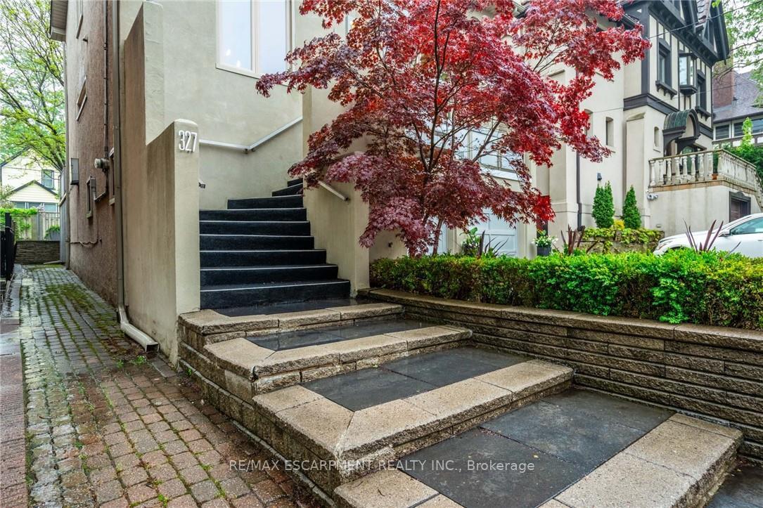 Photo 9 of 327 Caroline Street S, Hamilton, Durand — HOMEH