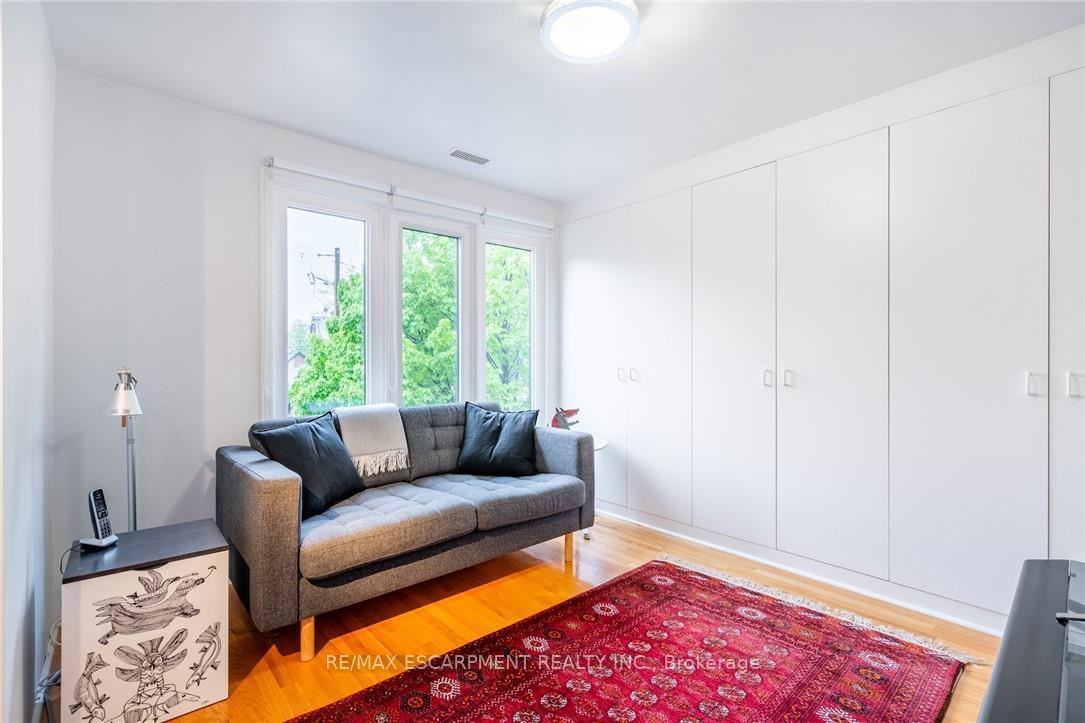 Photo 39 of 327 Caroline Street S, Hamilton, Durand — HOMEH