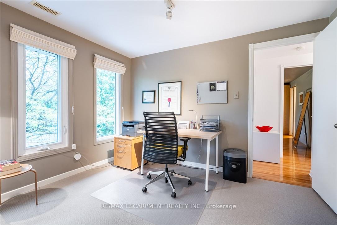 Photo 37 of 327 Caroline Street S, Hamilton, Durand — HOMEH