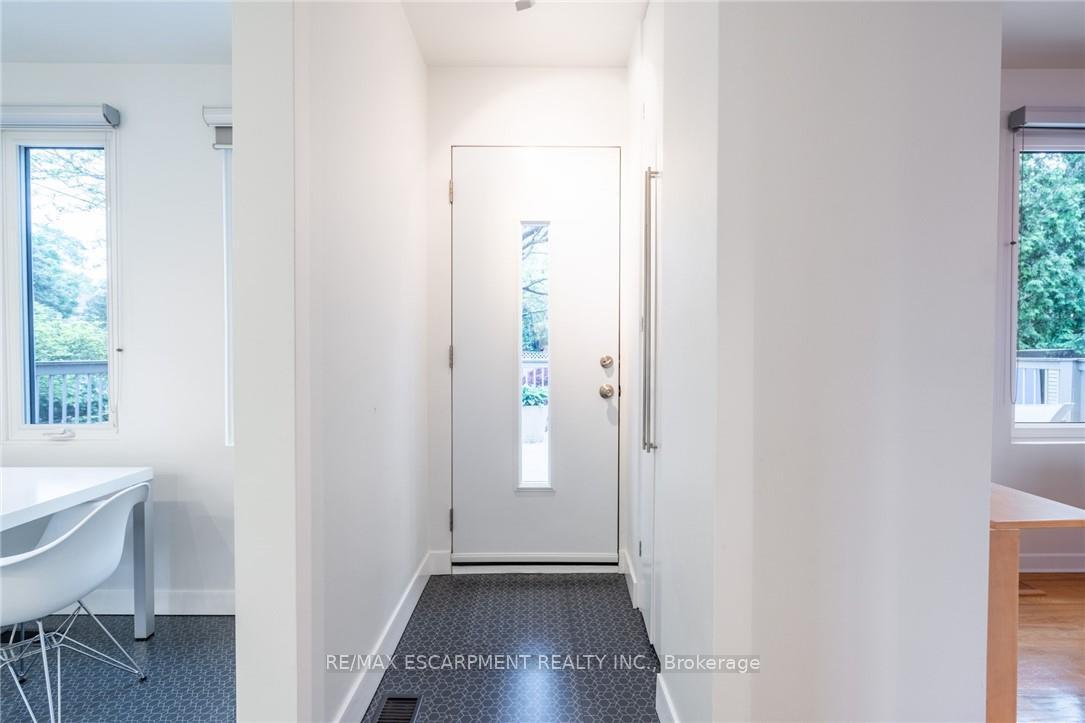Photo 46 of 327 Caroline Street S, Hamilton, Durand — HOMEH