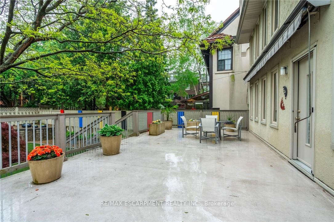 Photo 41 of 327 Caroline Street S, Hamilton, Durand — HOMEH