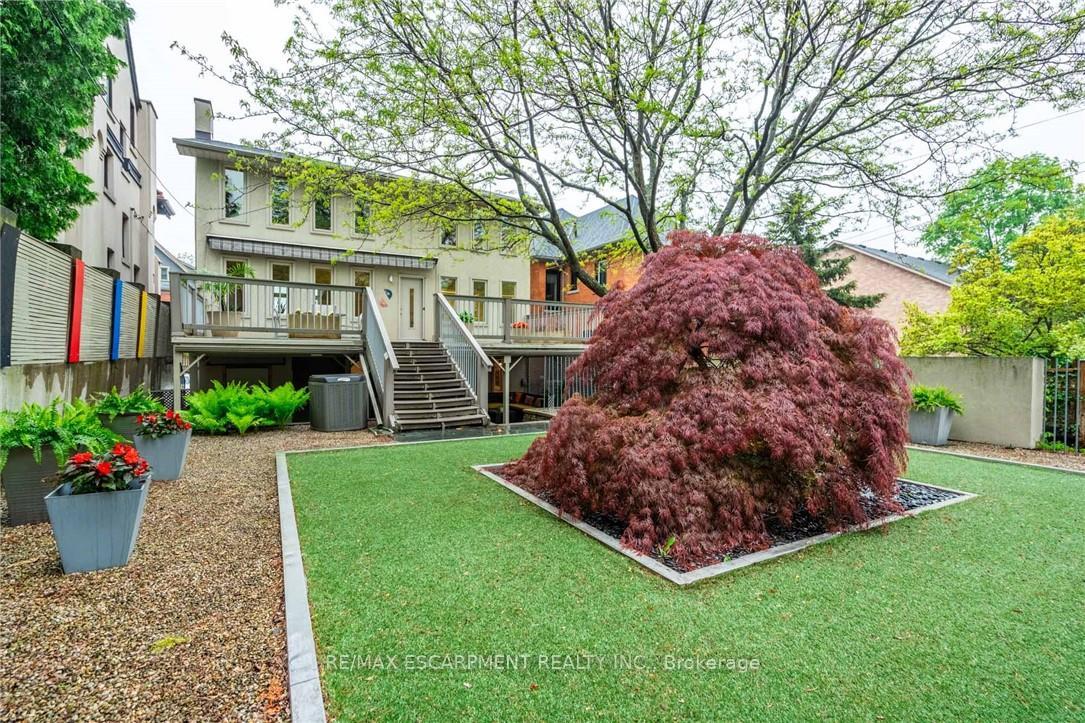 Photo 47 of 327 Caroline Street S, Hamilton, Durand — HOMEH