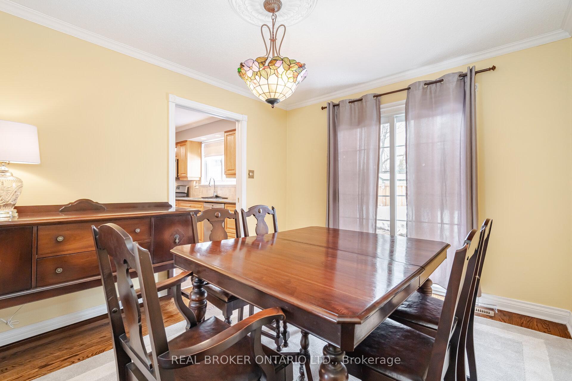 Photo 12 of 28 Parkview Place, Brampton, Brampton East — HOMEH