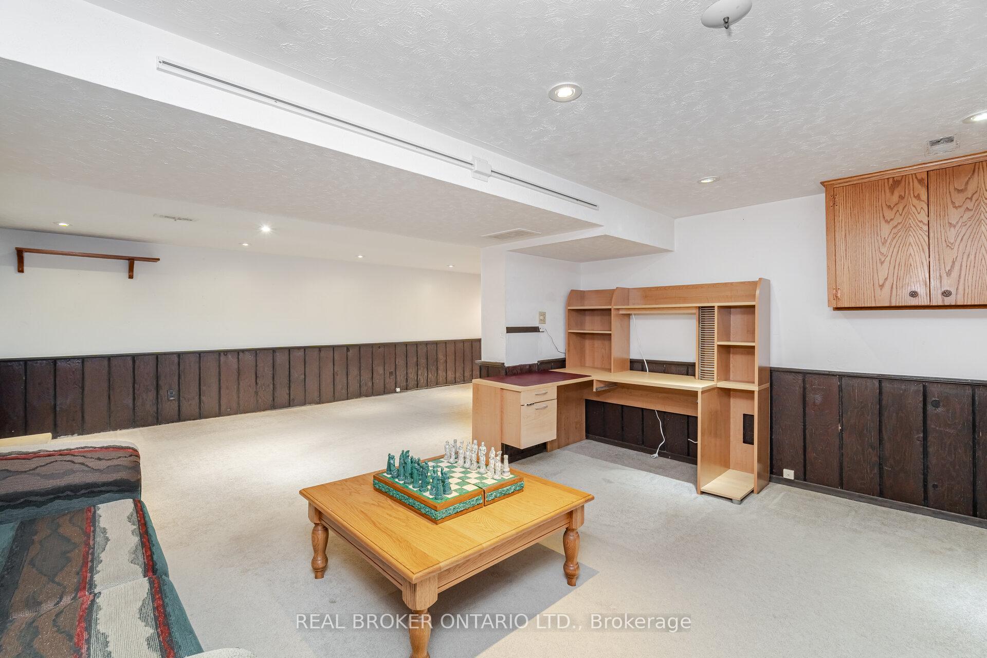 Photo 36 of 28 Parkview Place, Brampton, Brampton East — HOMEH
