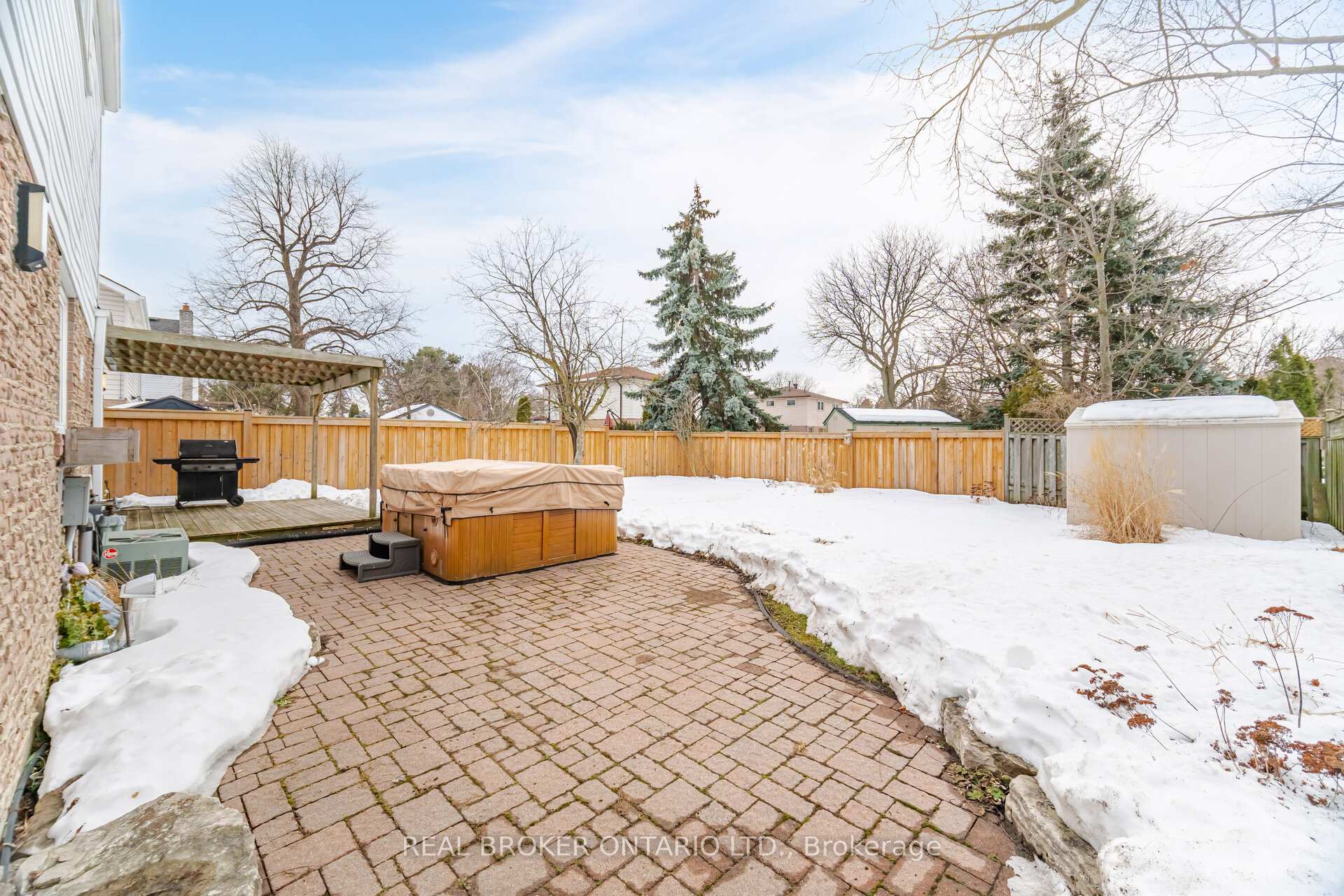 Photo 41 of 28 Parkview Place, Brampton, Brampton East — HOMEH