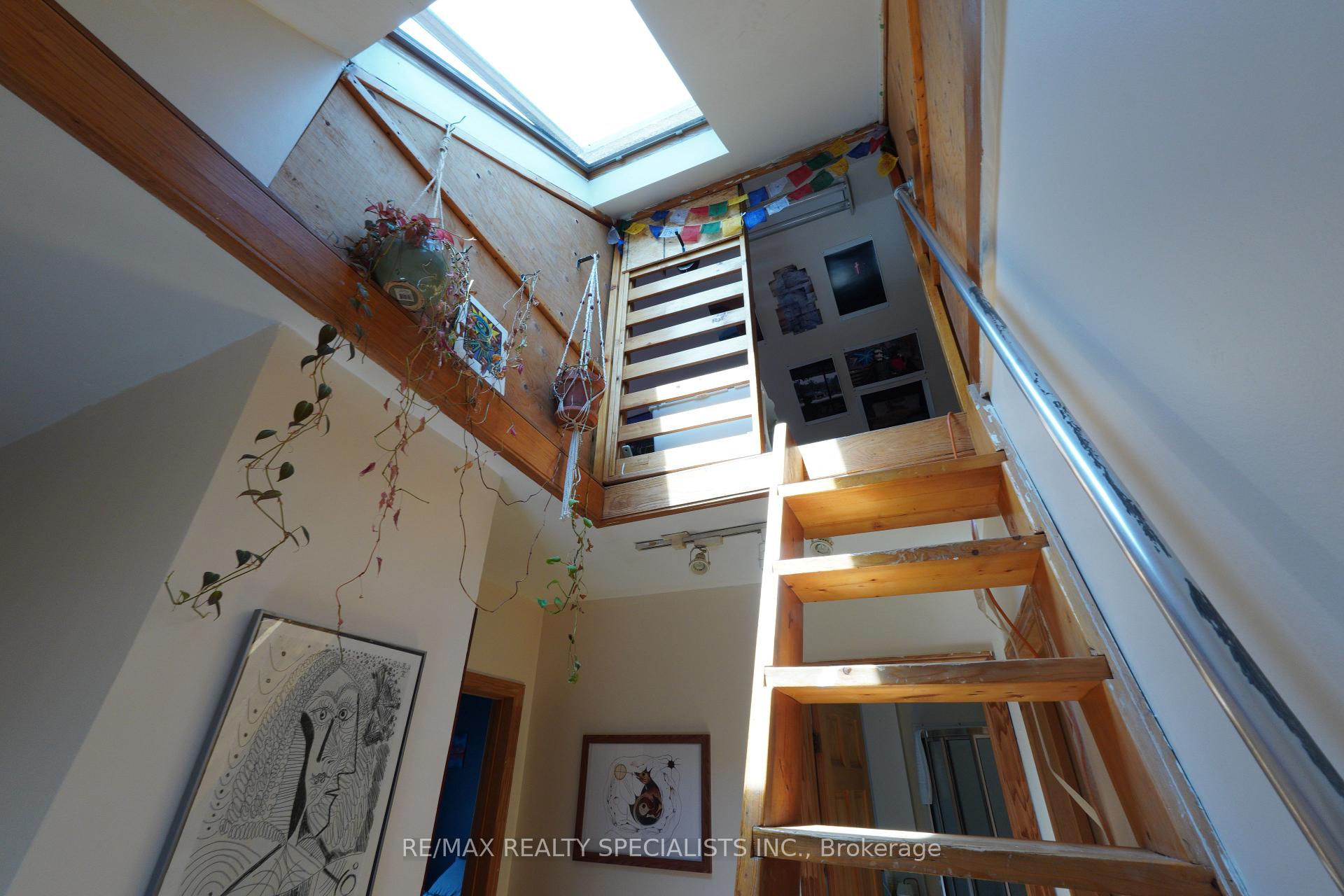 Photo 15 of 201 Oakwood Avenue, Toronto, Oakwood Village — HOMEH
