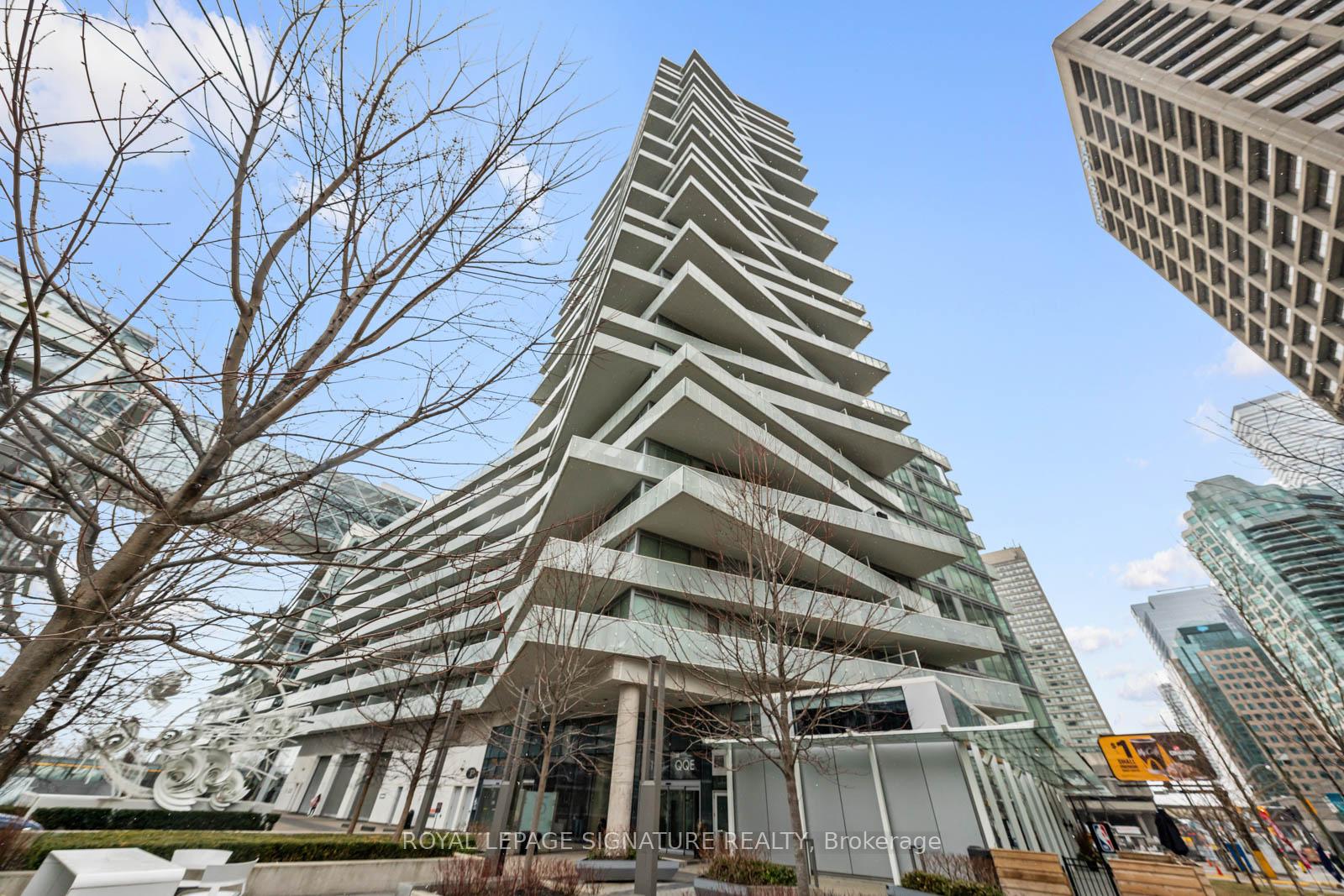 Front of Unit 3305, 15 Queens Quay E