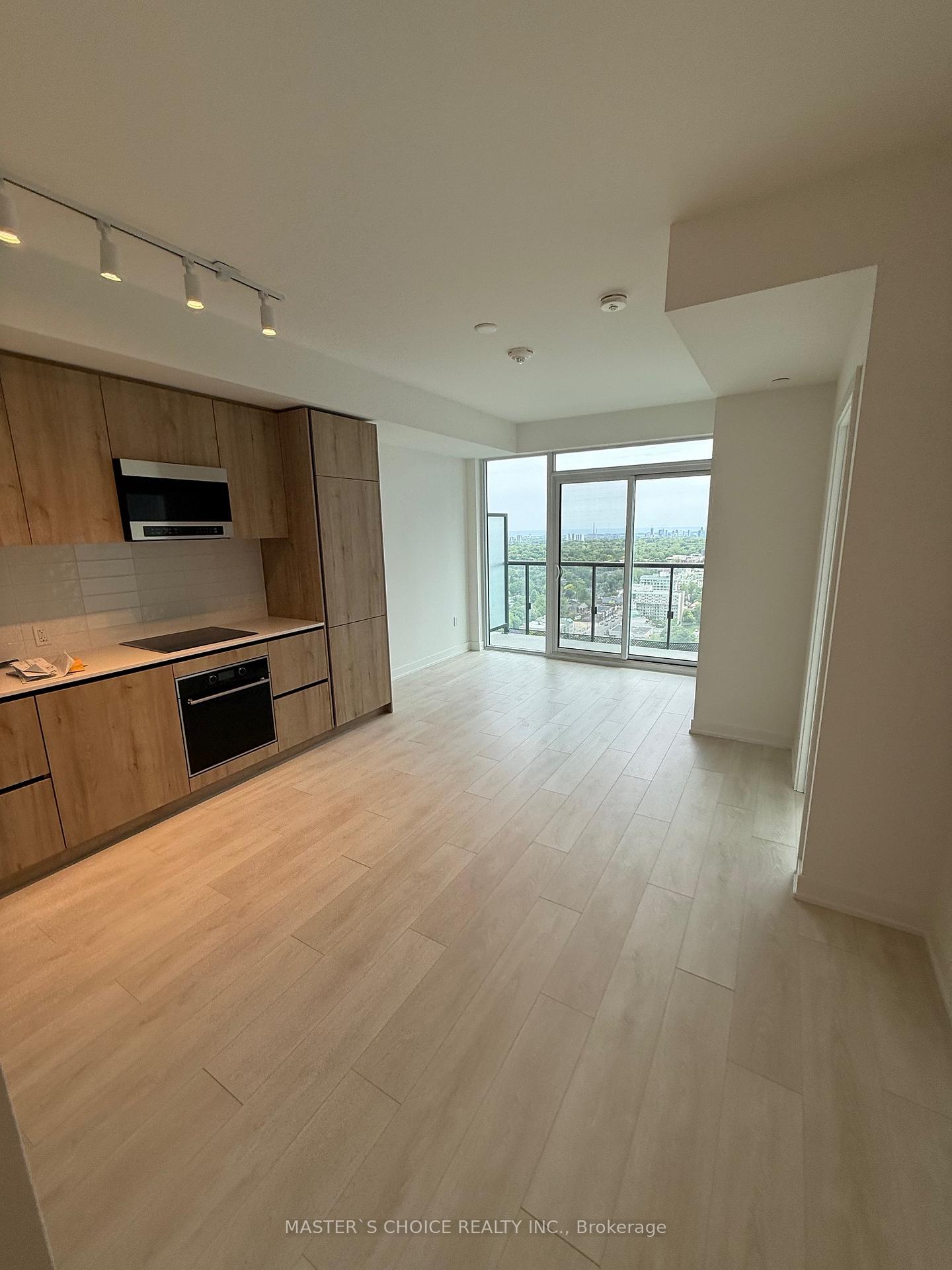 Photo 4 of Unit 2801, 127 Broadway Avenue, Toronto, Mount Pleasant West — HOMEH