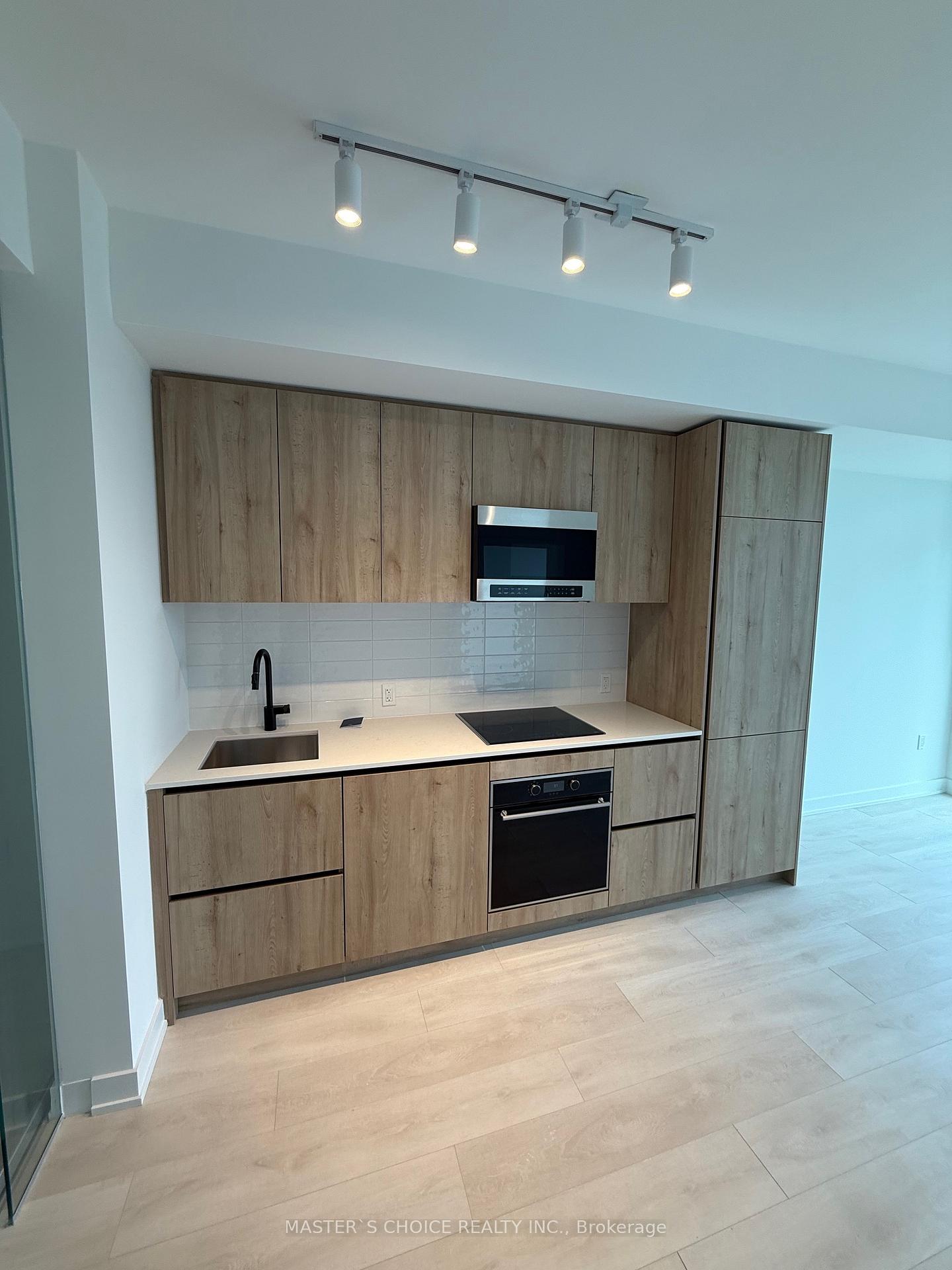 Photo 9 of Unit 2801, 127 Broadway Avenue, Toronto, Mount Pleasant West — HOMEH