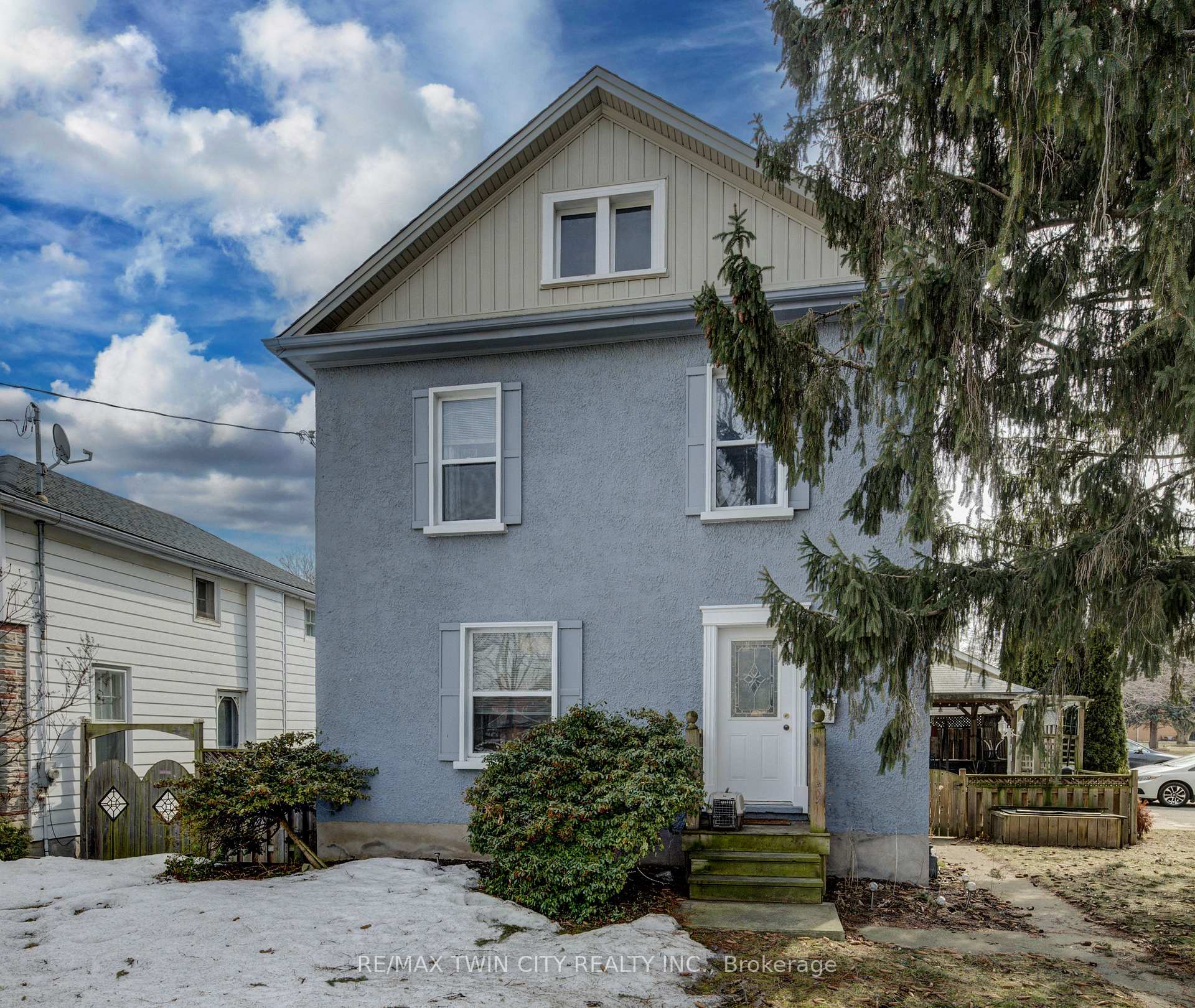 Photo 17 of 5 Summit Avenue, Cambridge — HOMEH