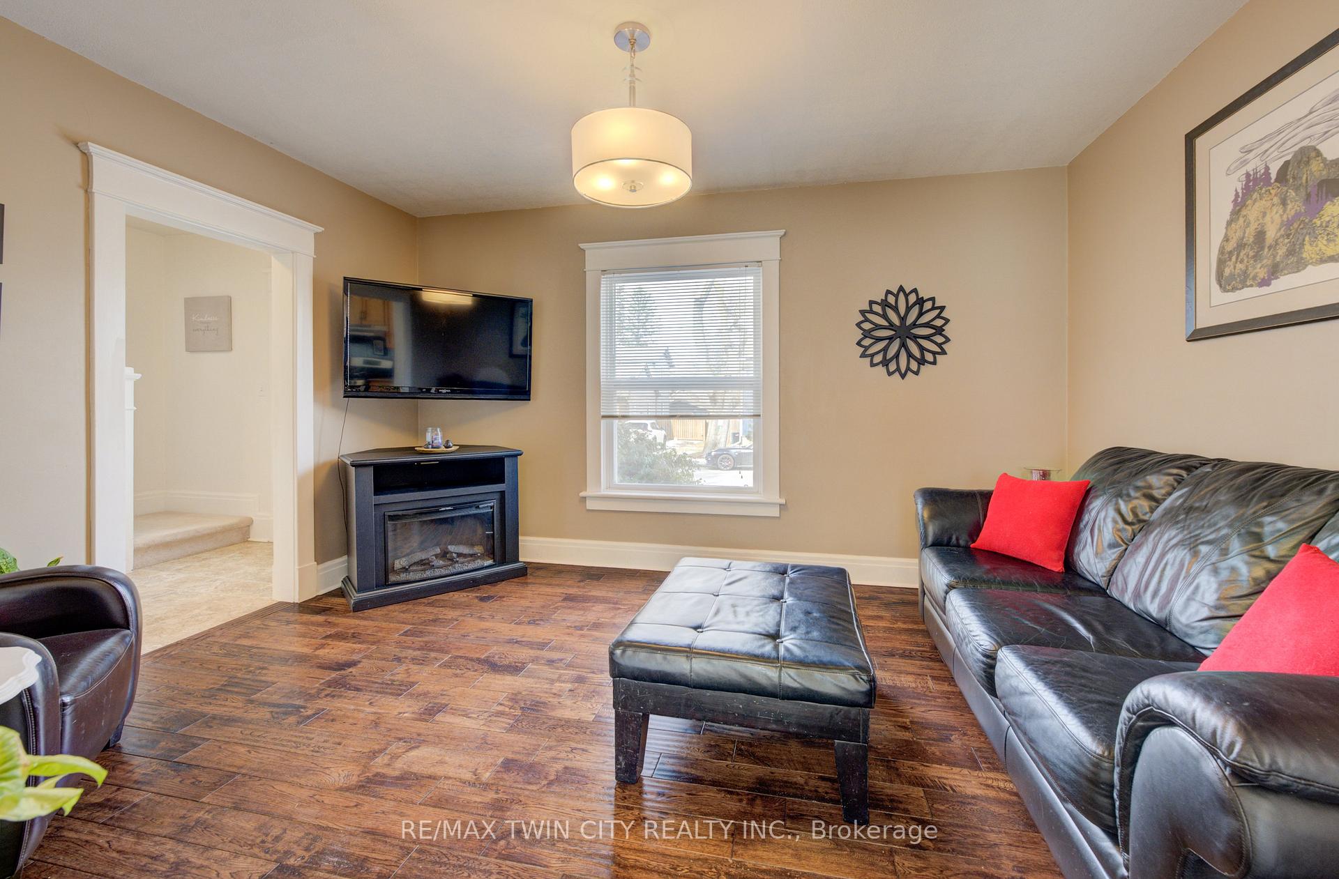 Photo 13 of 5 Summit Avenue, Cambridge — HOMEH
