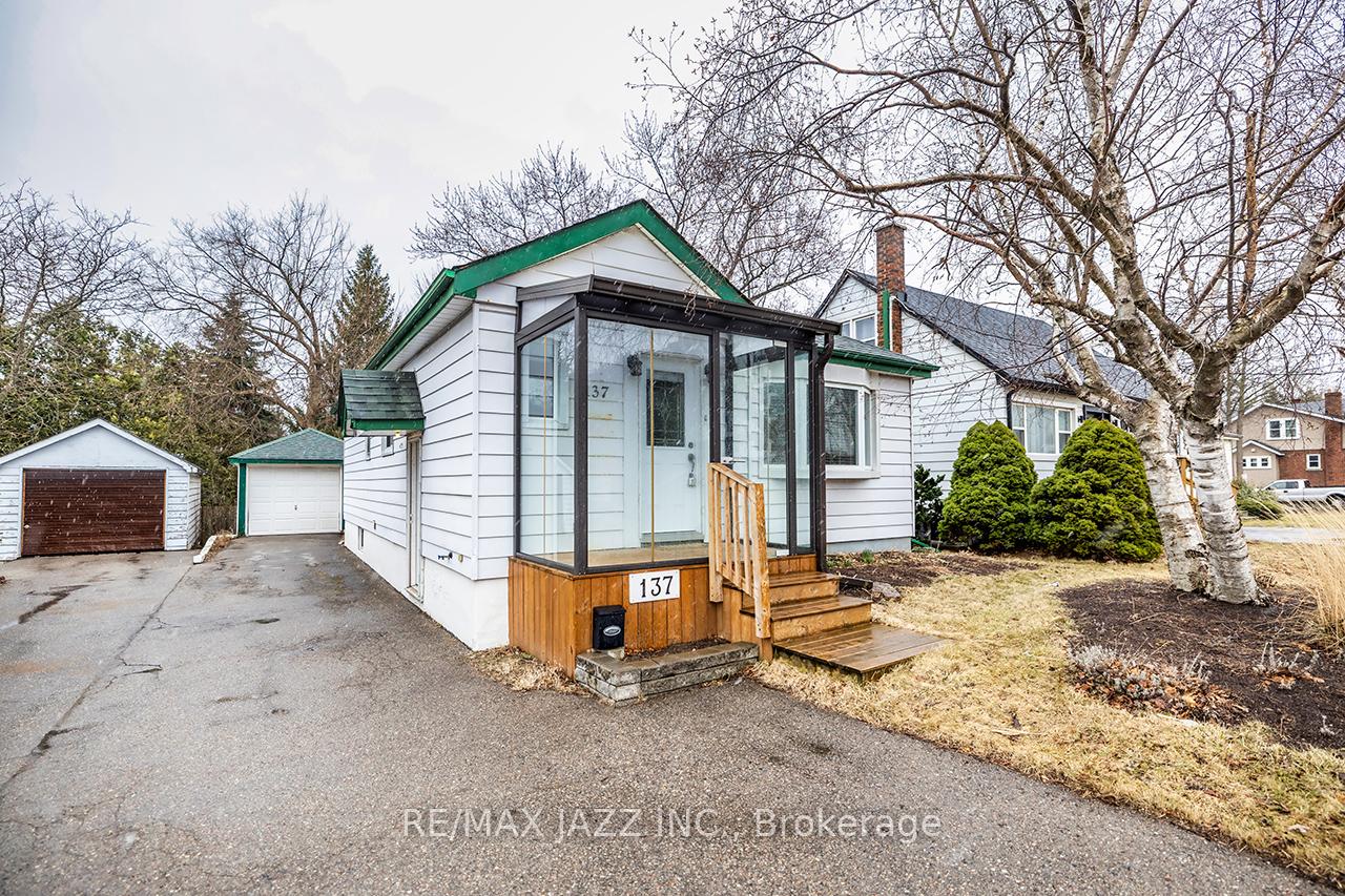 Photo 12 of 137 Park Road N, Oshawa, McLaughlin — HOMEH