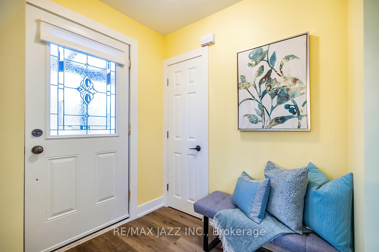 Photo 5 of 137 Park Road N, Oshawa, McLaughlin — HOMEH