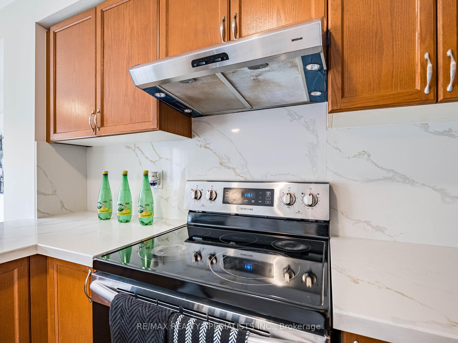 Photo 15 of 83 Bushmill Circle, Brampton, Fletcher's Meadow — HOMEH